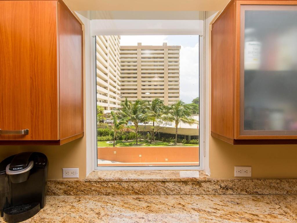 2001 N Ocean #202, Fort Lauderdale FL 33305
