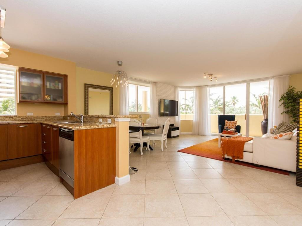 2001 N Ocean #202, Fort Lauderdale FL 33305