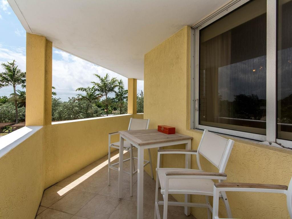 2001 N Ocean #202, Fort Lauderdale FL 33305