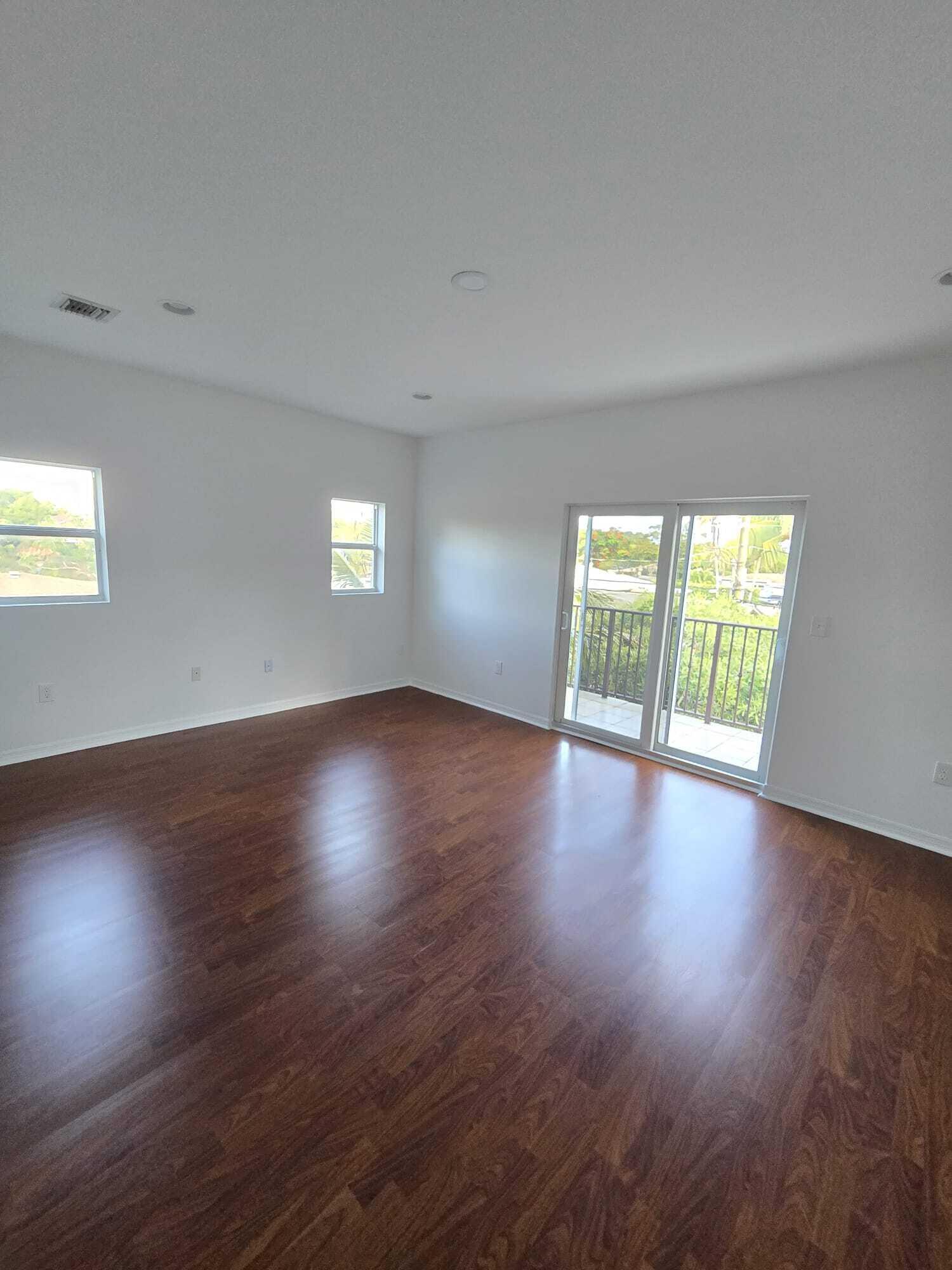 408 SW 9th, Fort Lauderdale FL 33315