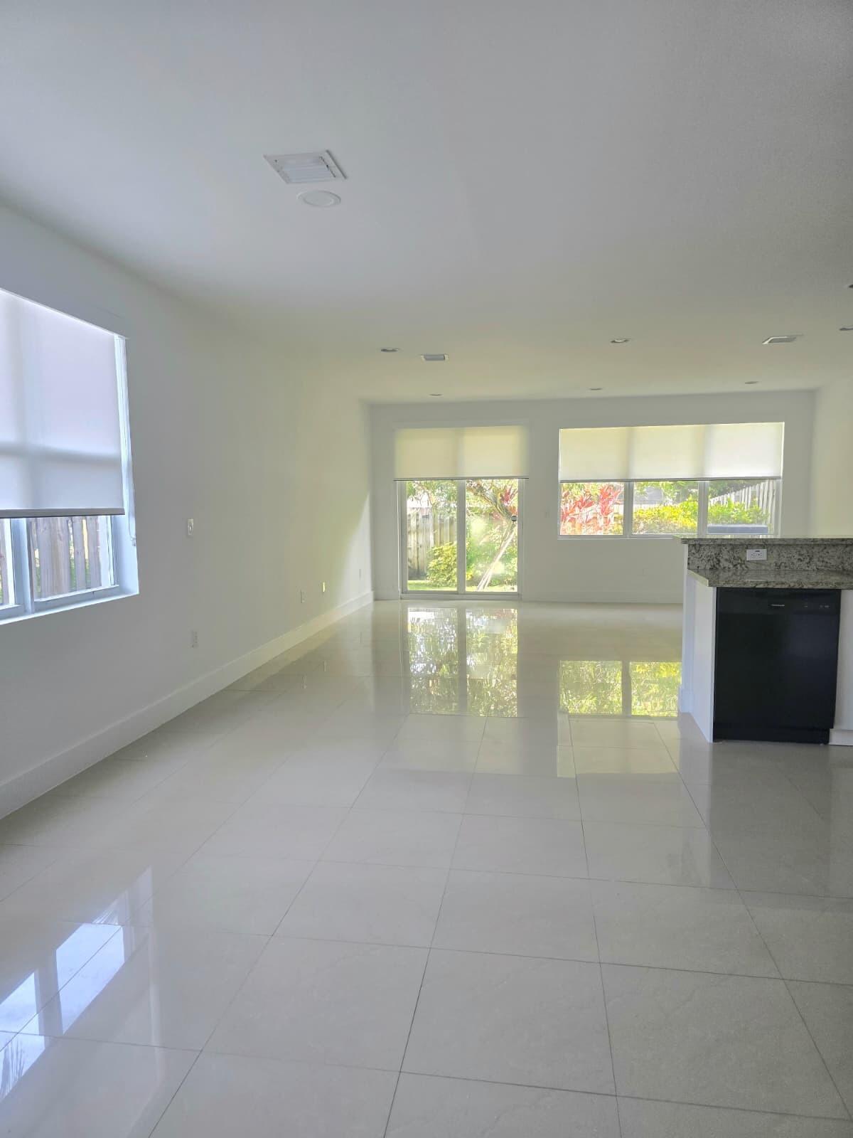 408 SW 9th, Fort Lauderdale FL 33315