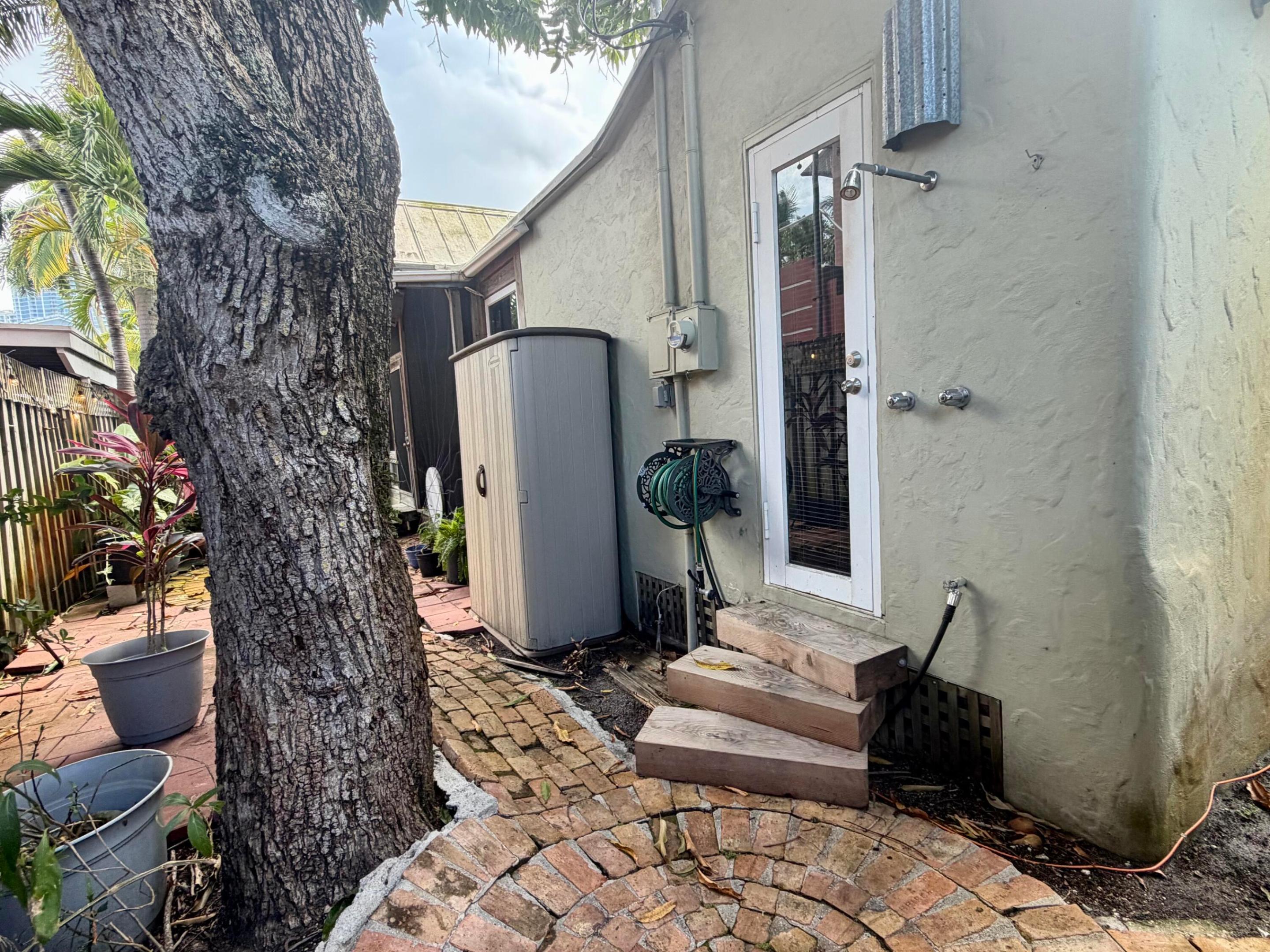 1101 SE 2nd, Fort Lauderdale FL 33301