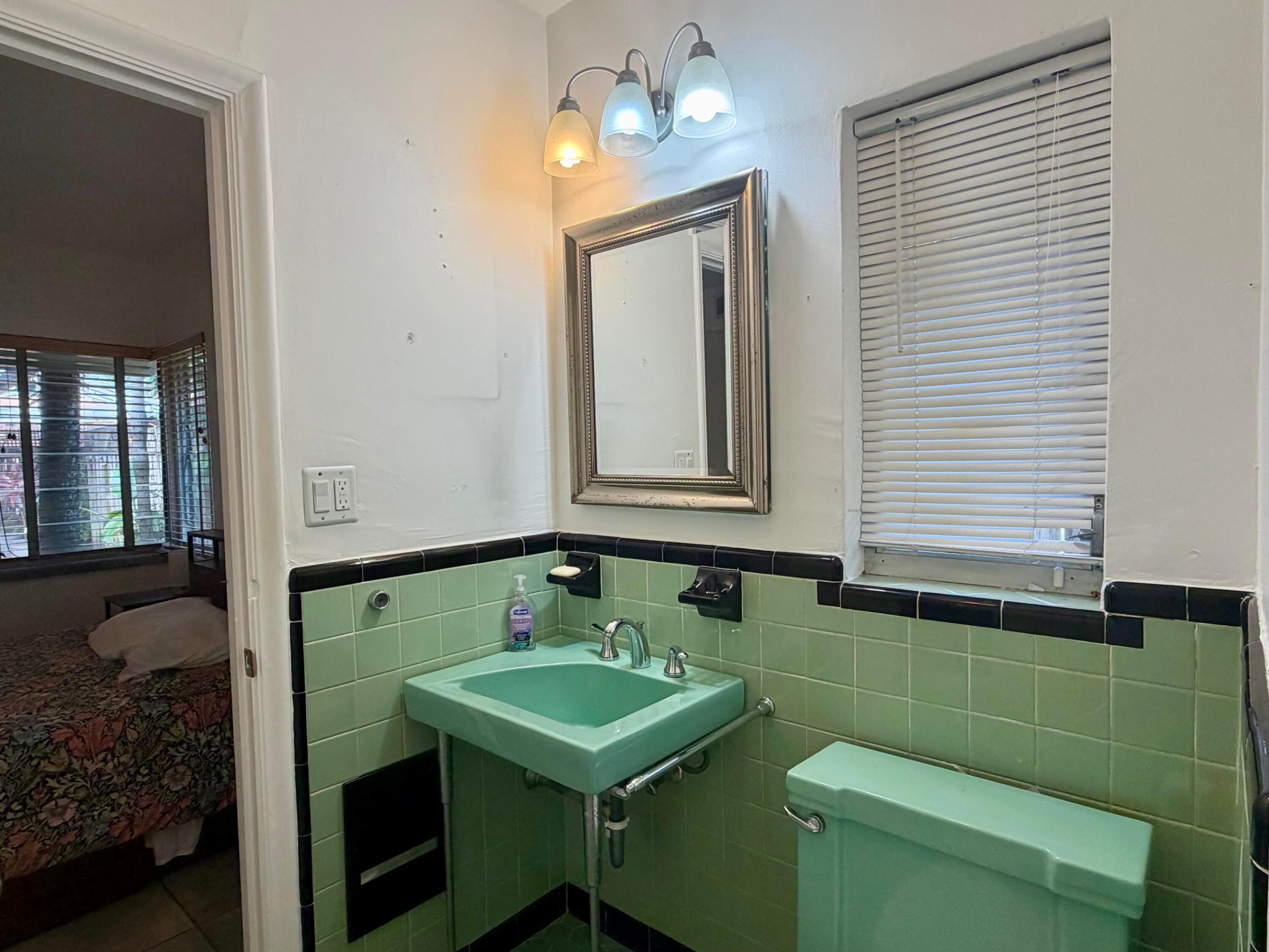 1101 SE 2nd, Fort Lauderdale FL 33301