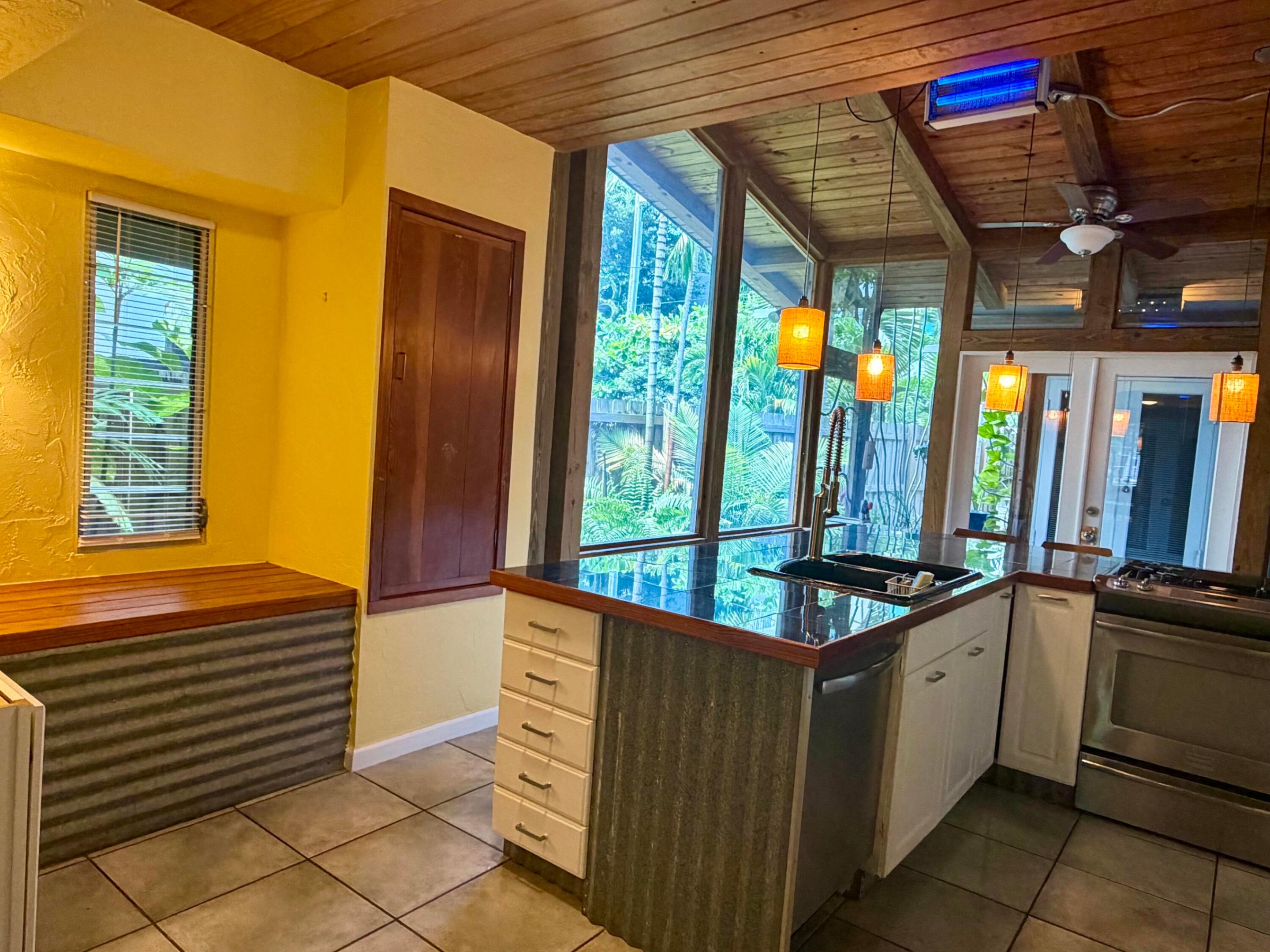 1101 SE 2nd, Fort Lauderdale FL 33301