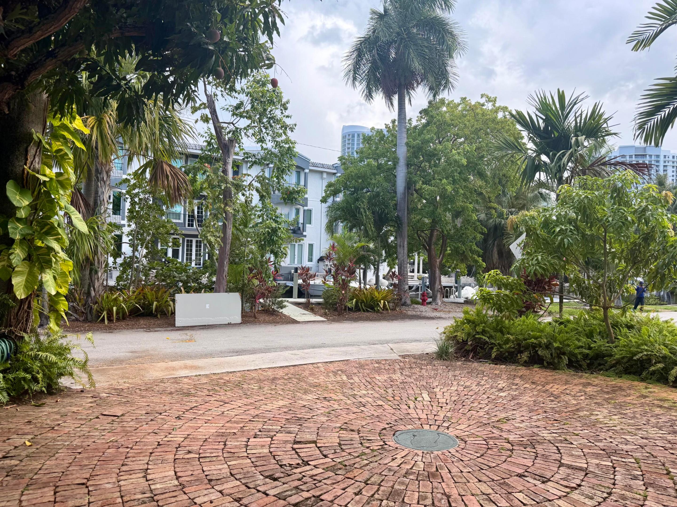 1101 SE 2nd, Fort Lauderdale FL 33301