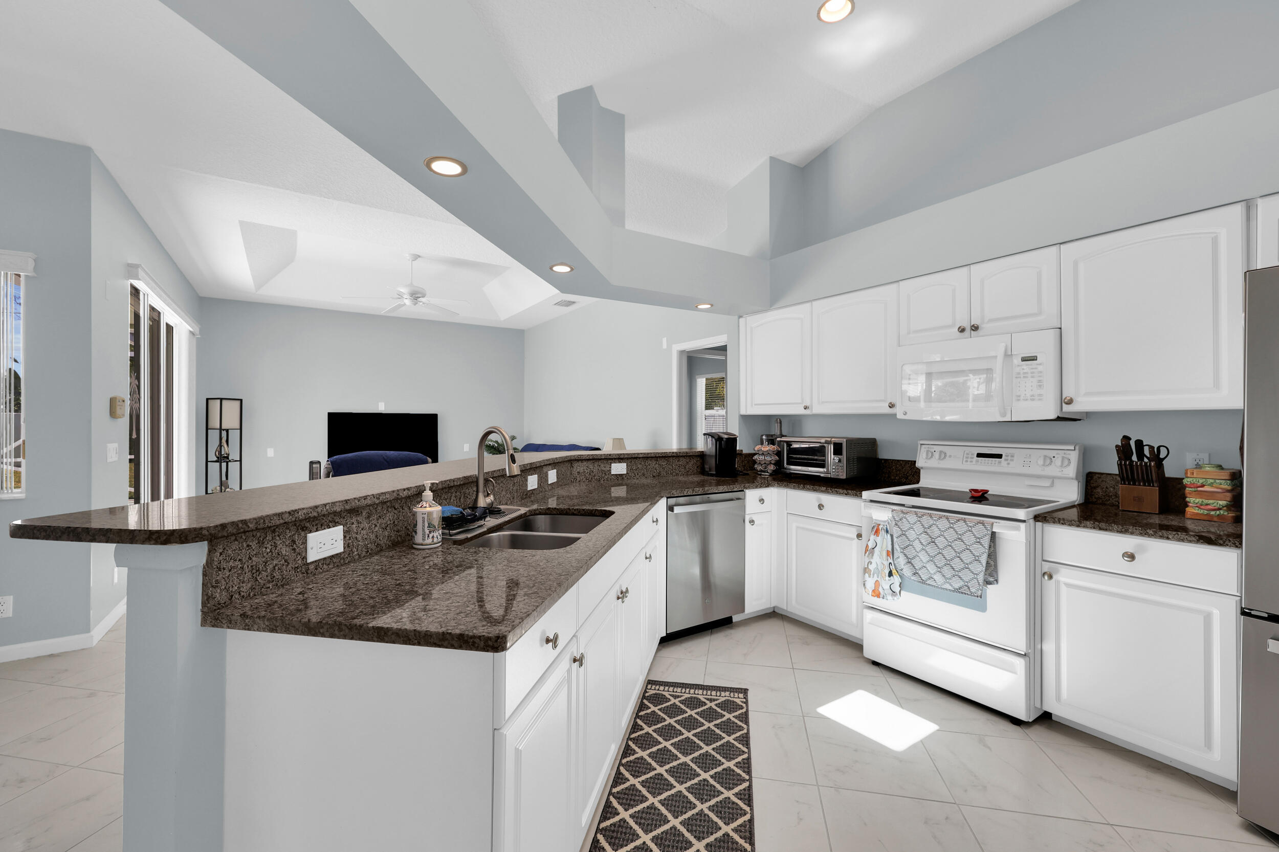 521 Cypress, Tequesta FL 33469