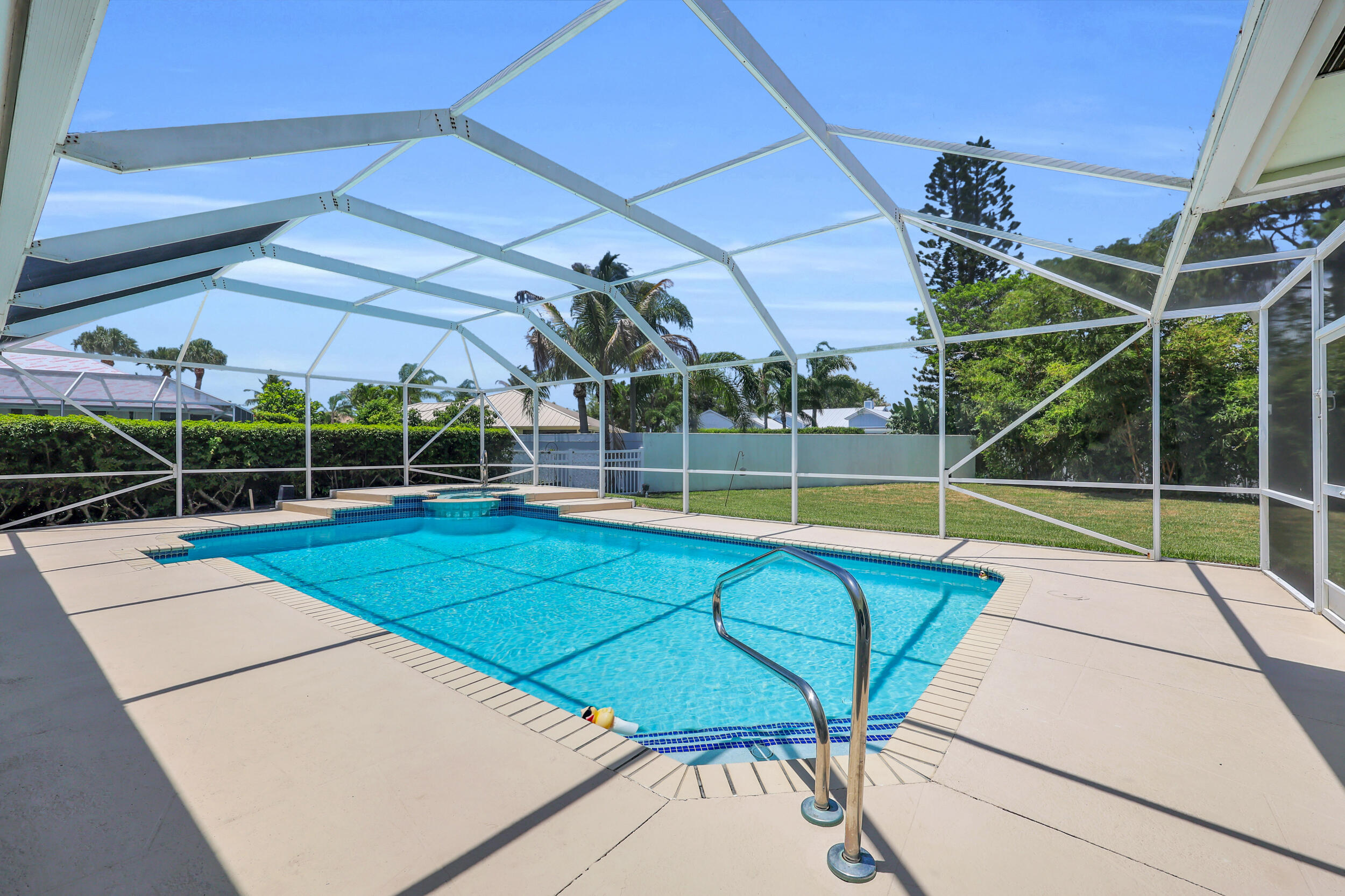 521 Cypress, Tequesta FL 33469