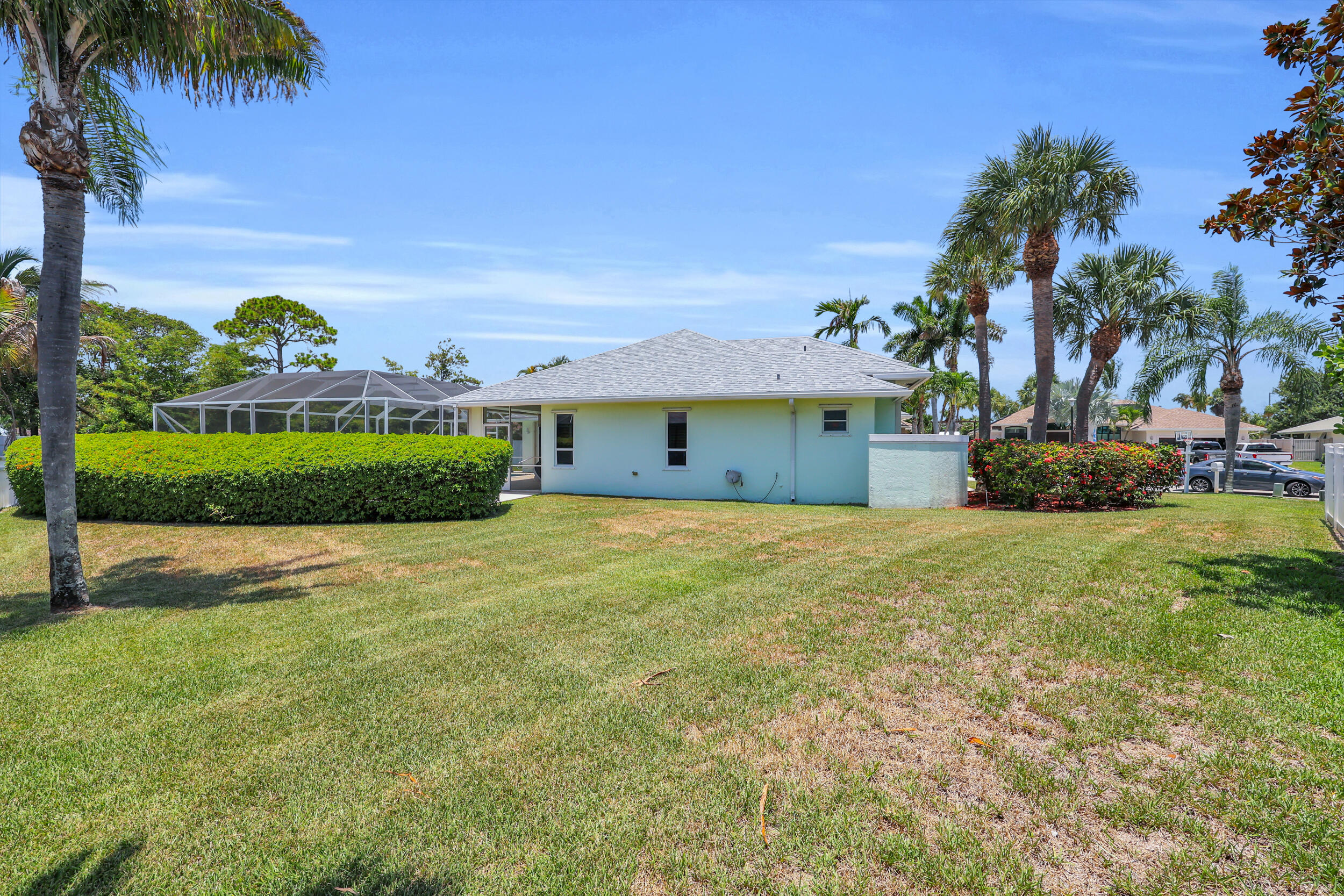 521 Cypress, Tequesta FL 33469