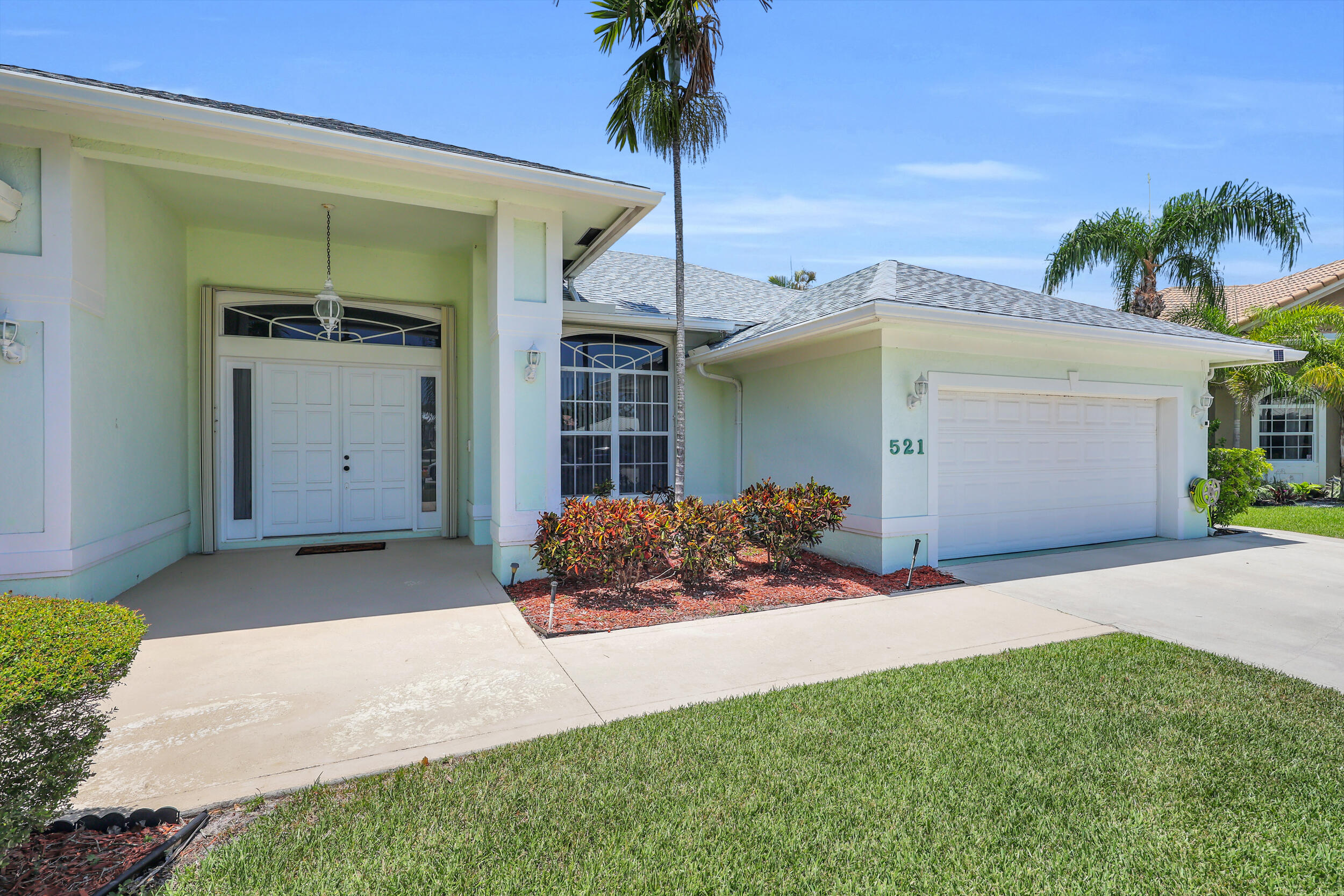 521 Cypress, Tequesta FL 33469