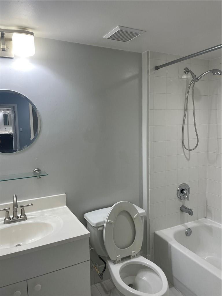 2640 S University #319, Davie FL 33328
