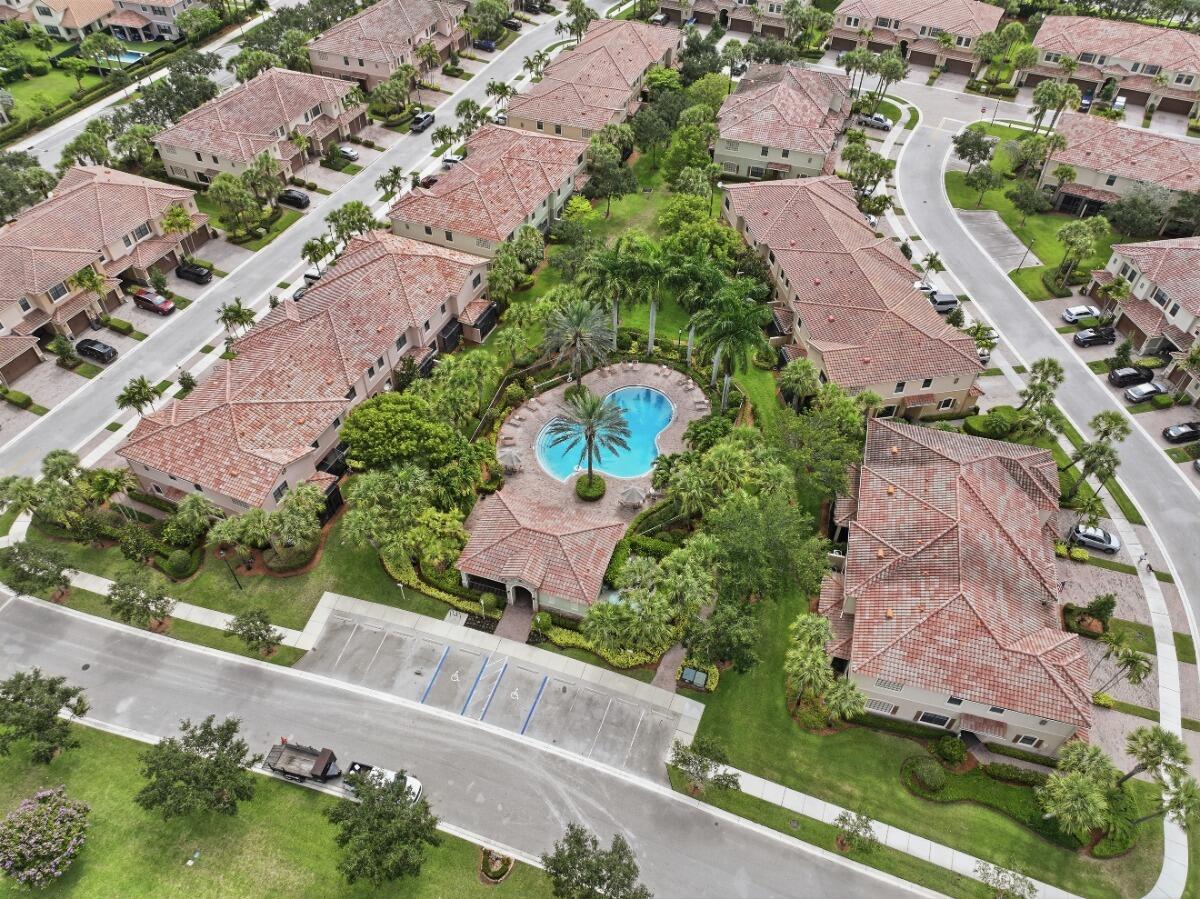 10822 NW 72nd, Parkland FL 33076