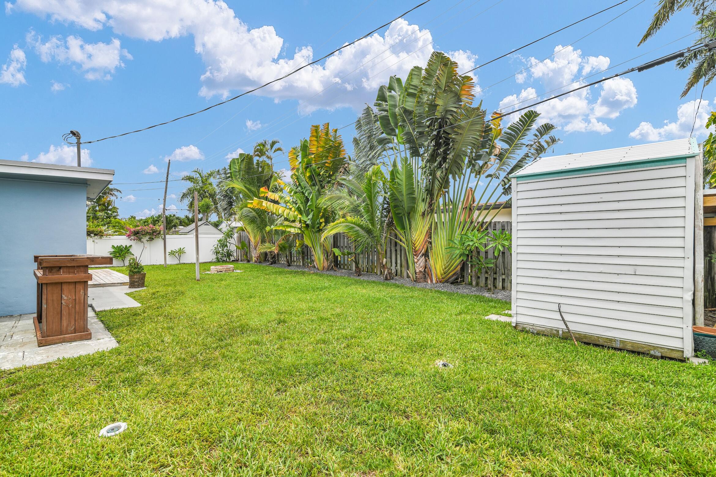 909 SE 16, Deerfield Beach FL 33441