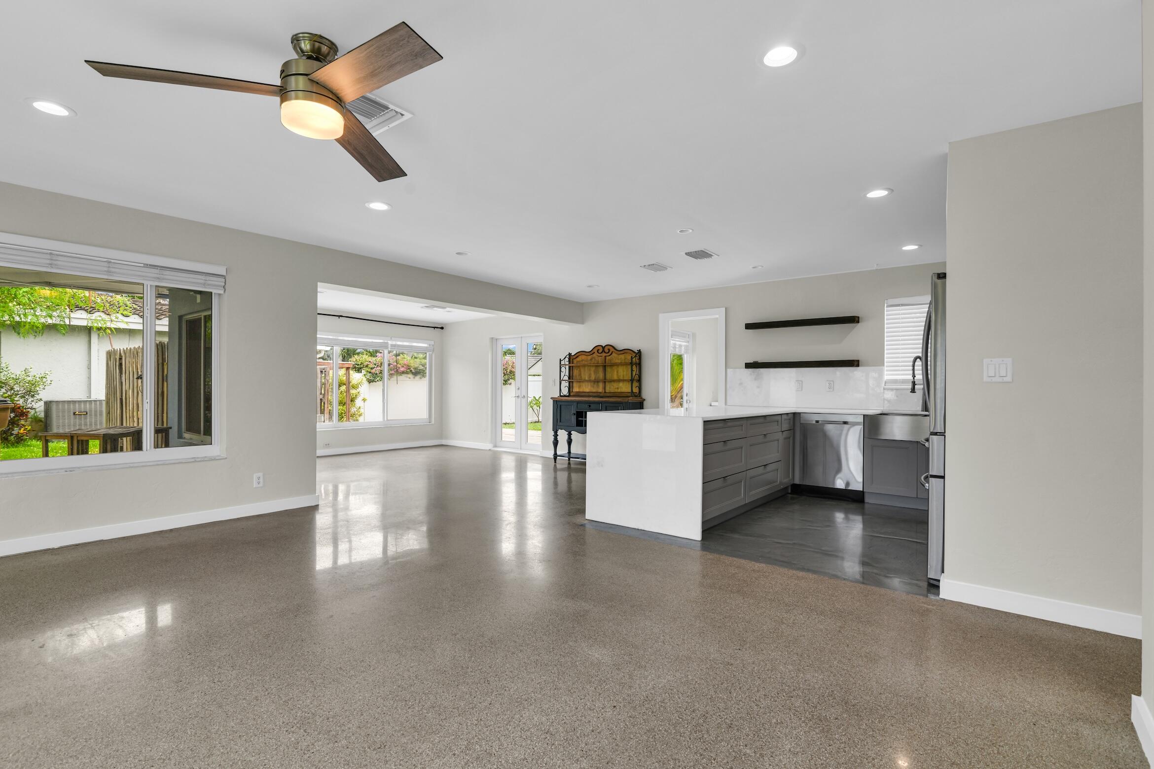 909 SE 16, Deerfield Beach FL 33441