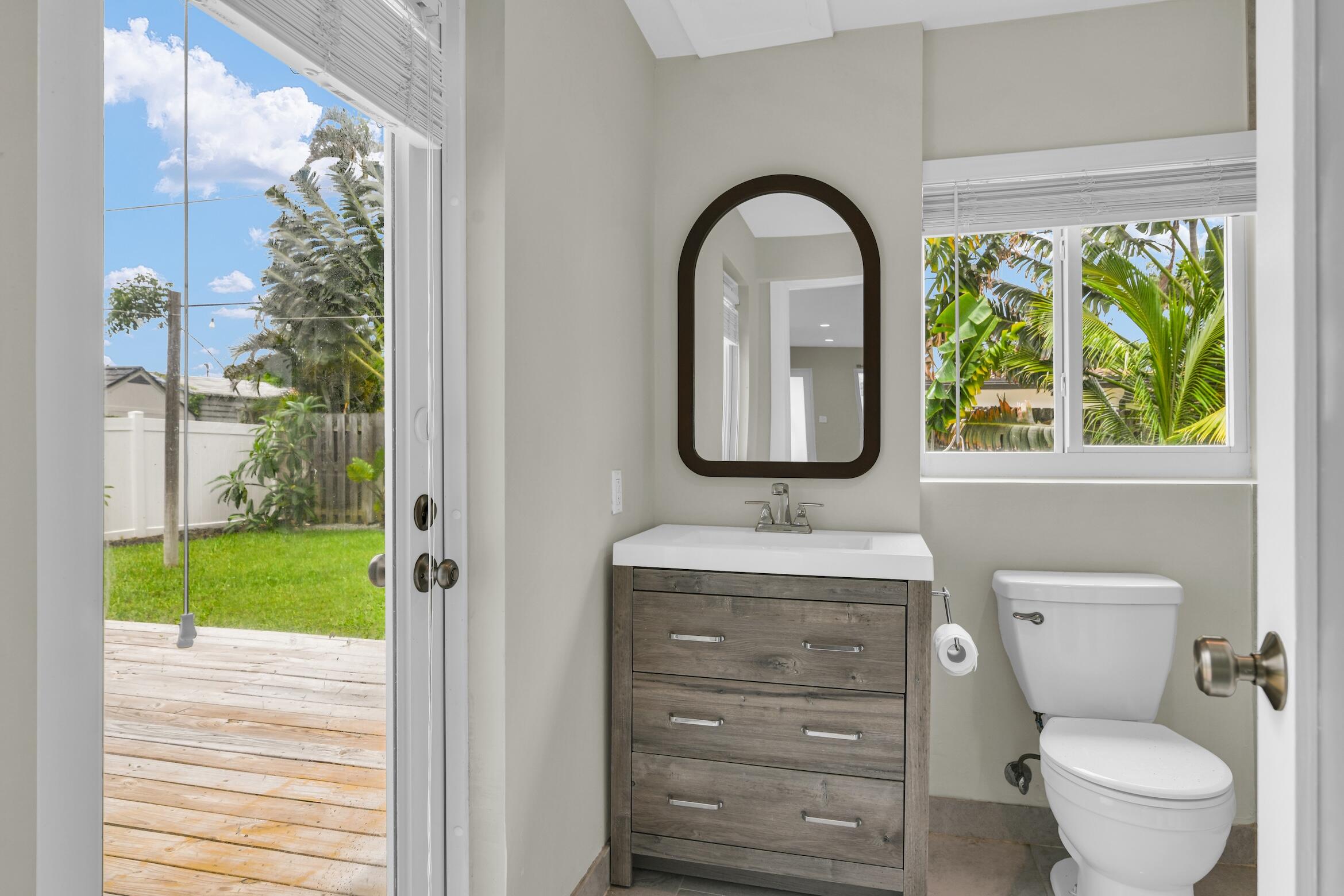 909 SE 16, Deerfield Beach FL 33441