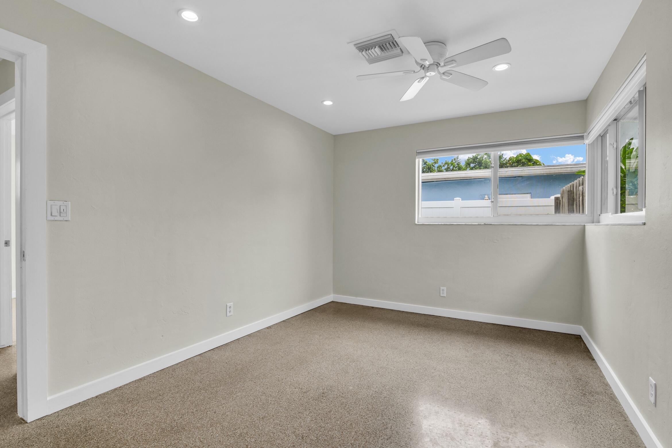 909 SE 16, Deerfield Beach FL 33441