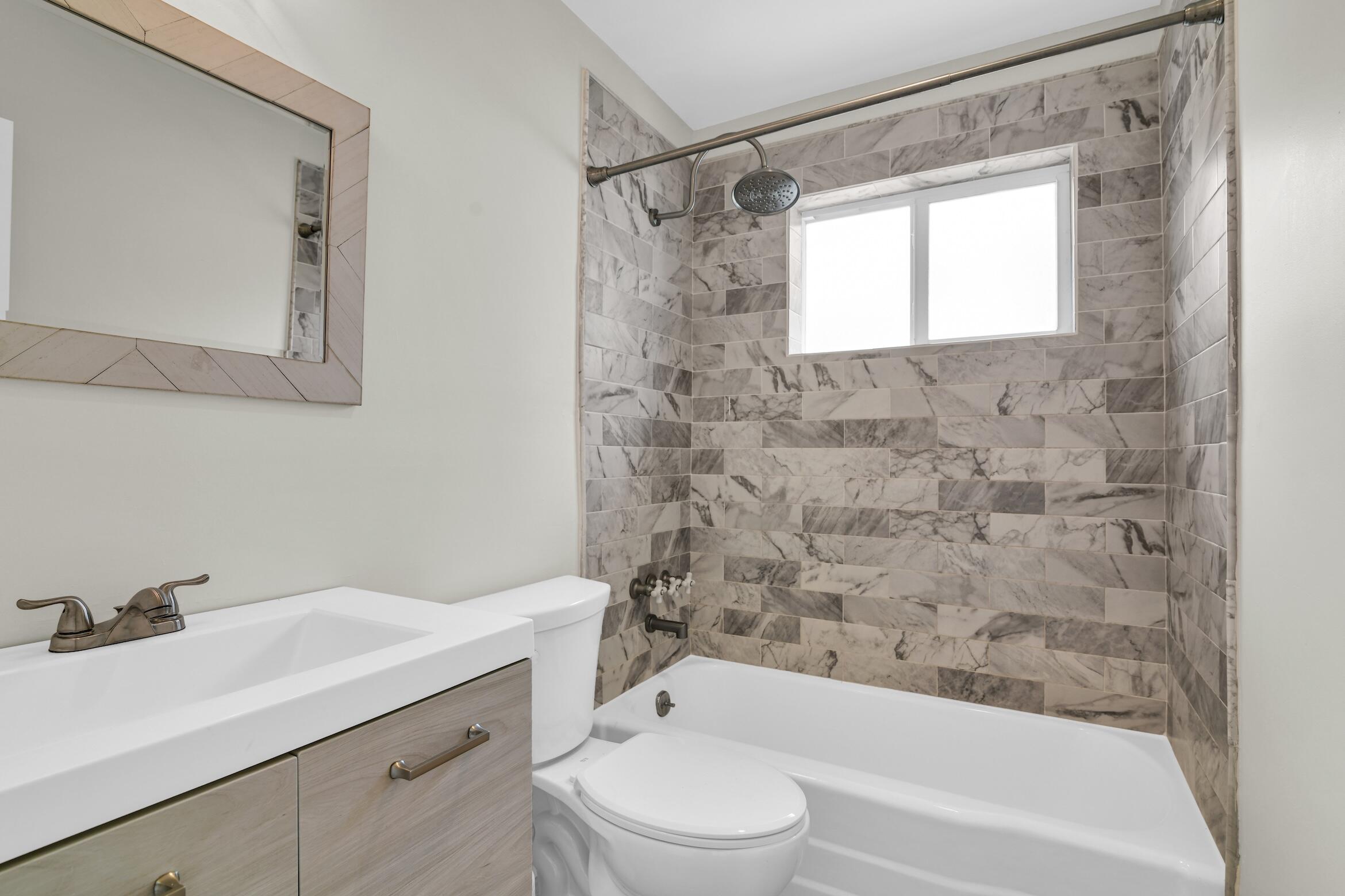 909 SE 16, Deerfield Beach FL 33441