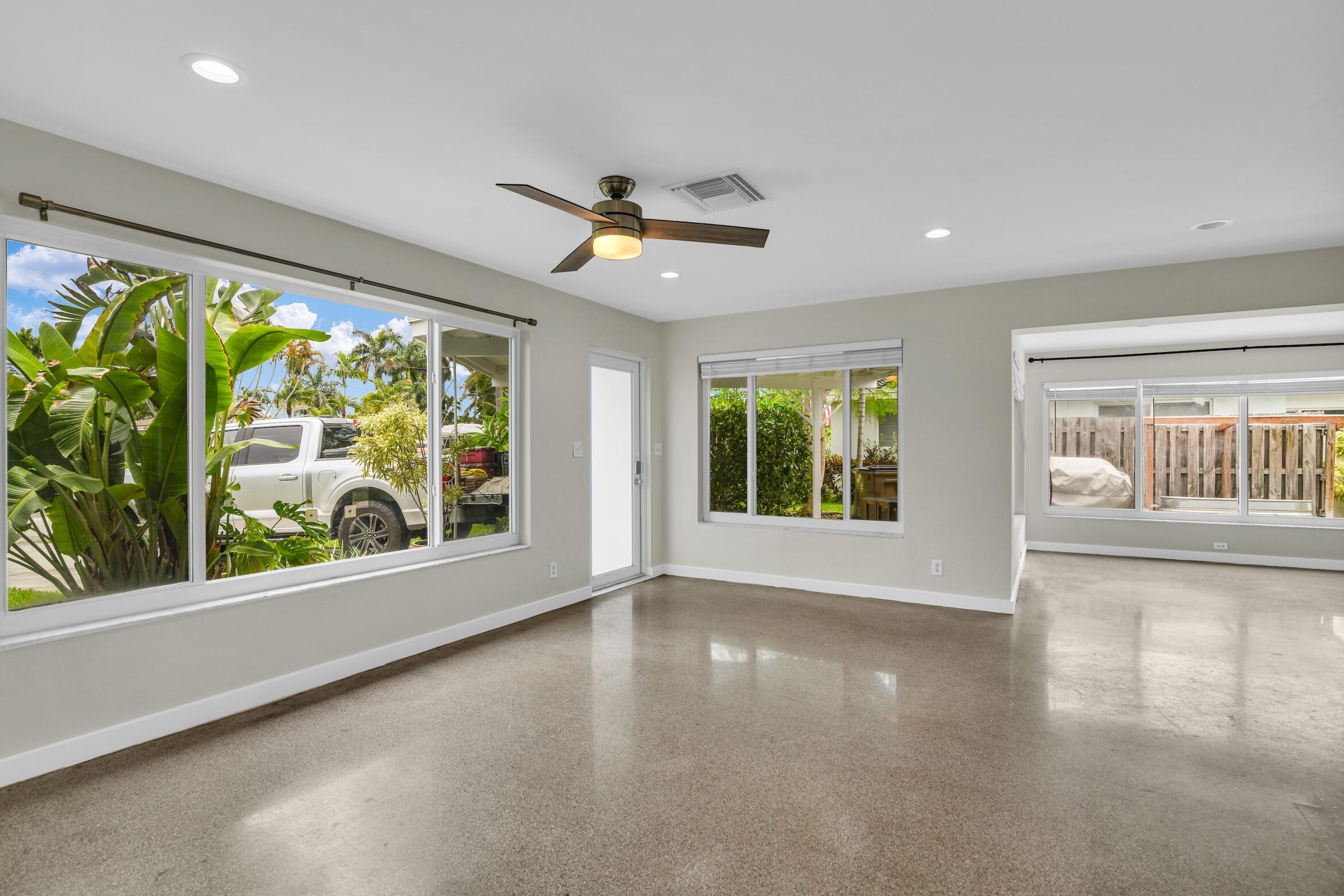 909 SE 16, Deerfield Beach FL 33441