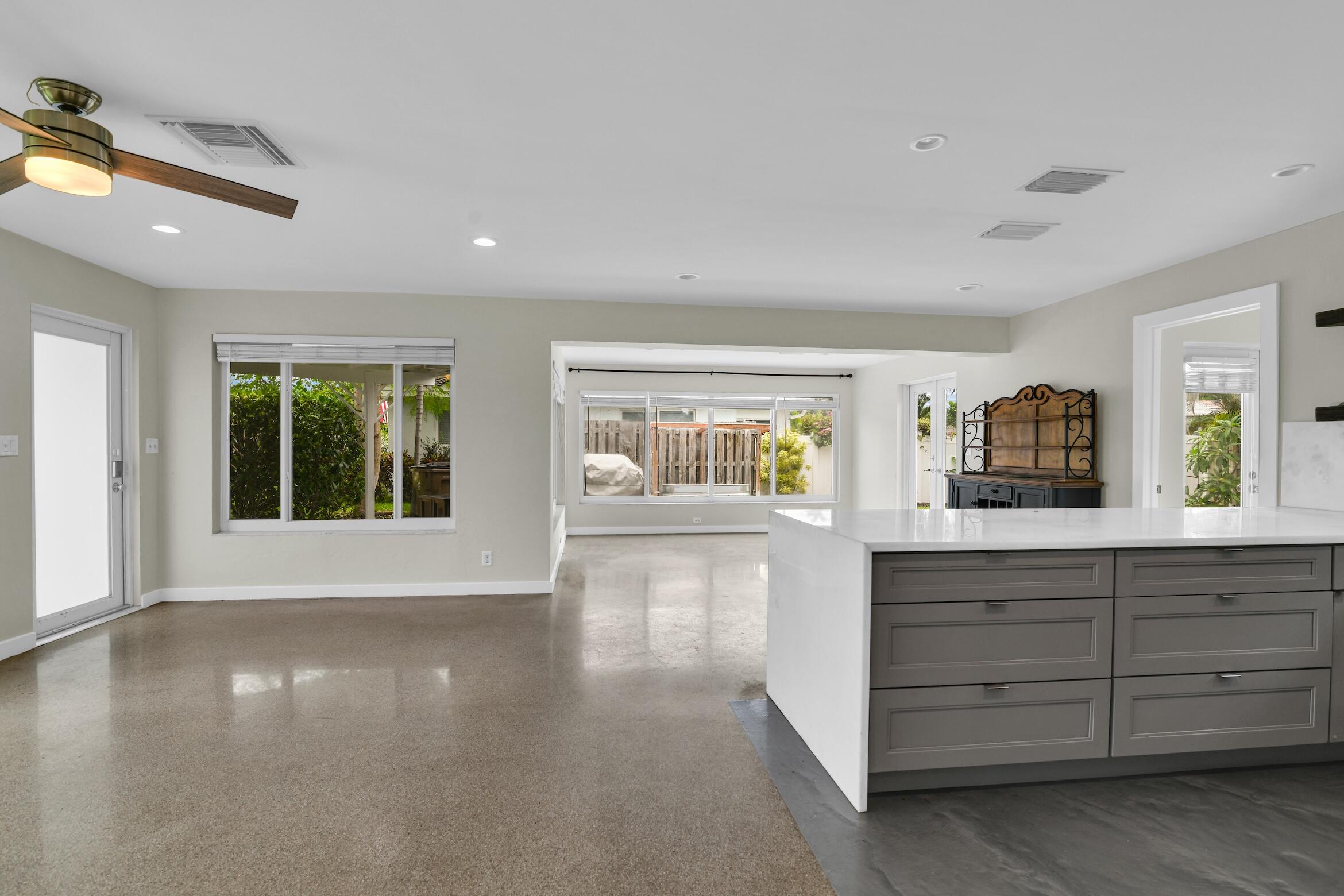 909 SE 16, Deerfield Beach FL 33441