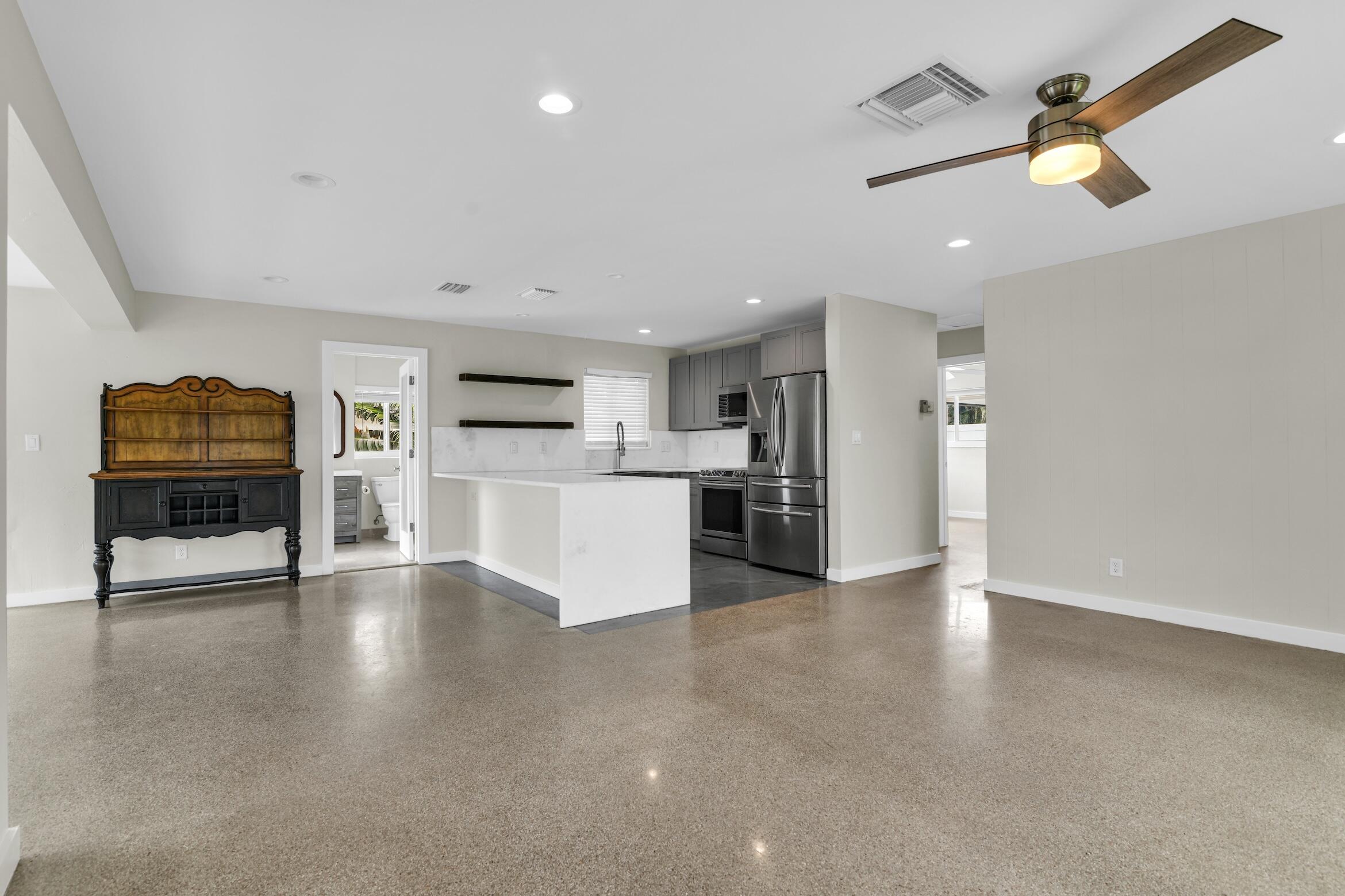 909 SE 16, Deerfield Beach FL 33441