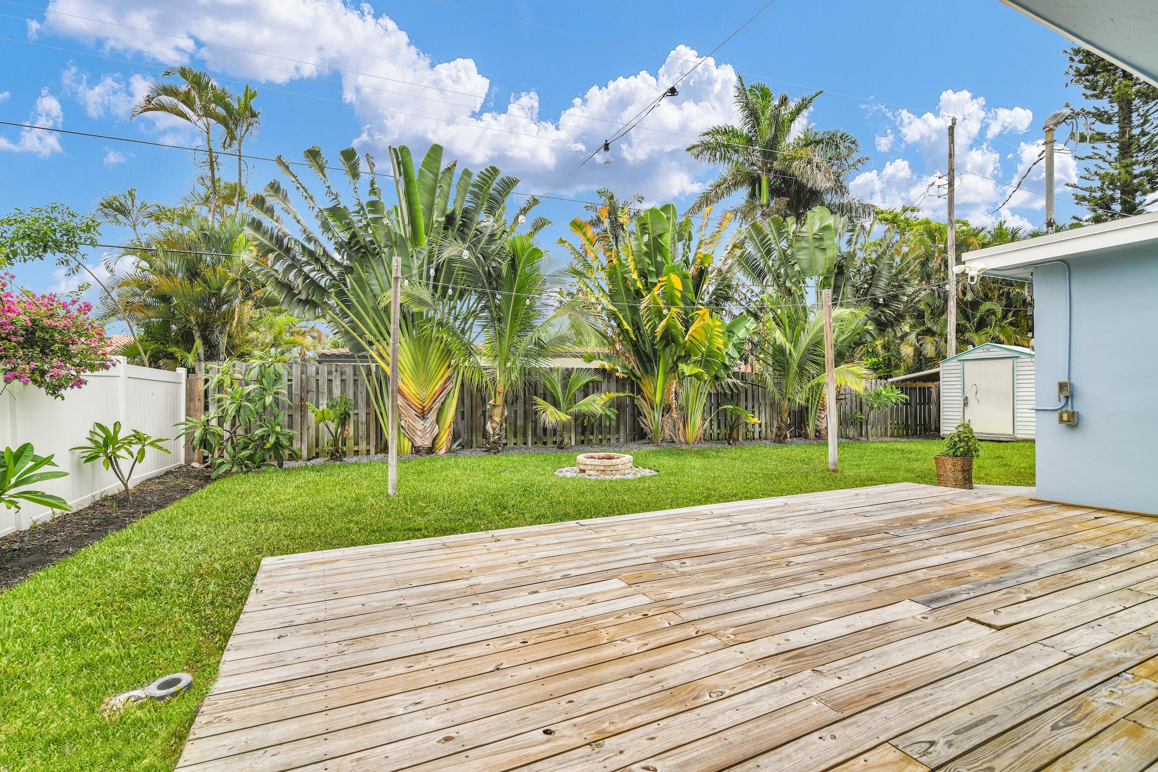 909 SE 16, Deerfield Beach FL 33441