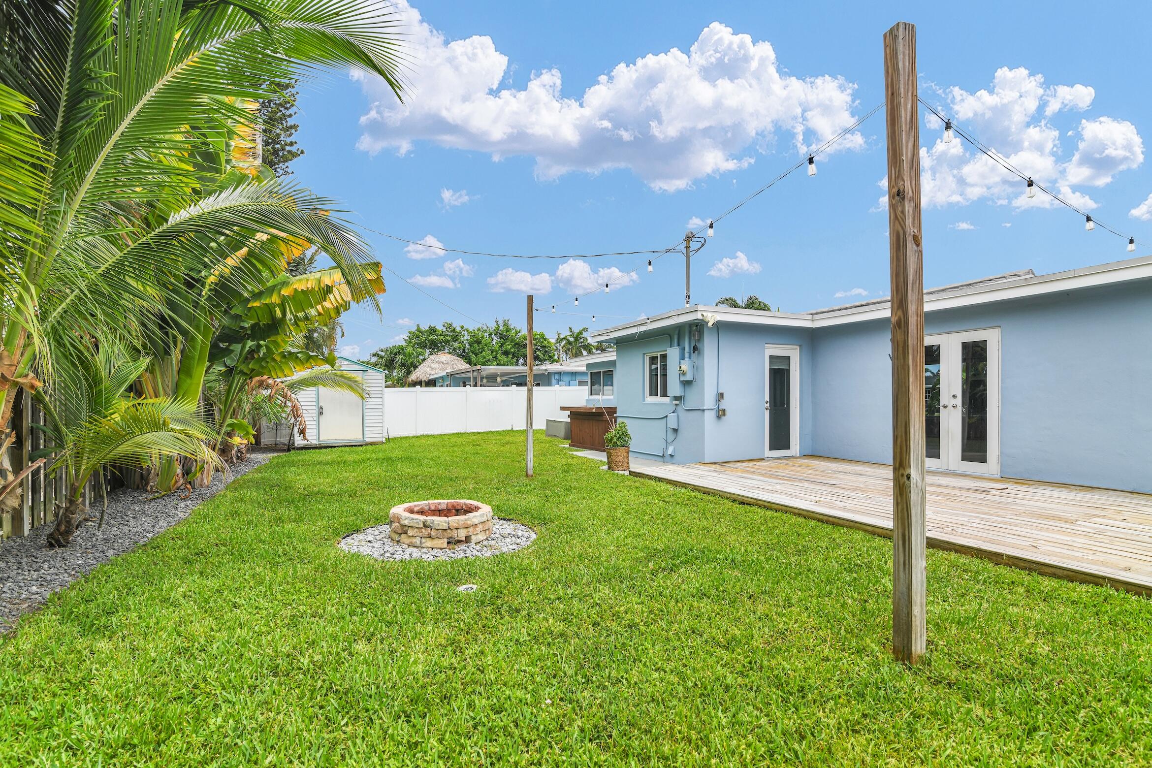 909 SE 16, Deerfield Beach FL 33441