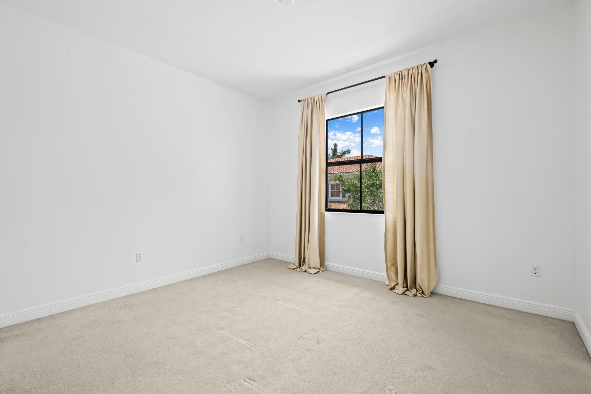 3171 NW 125th, Sunrise FL 33323