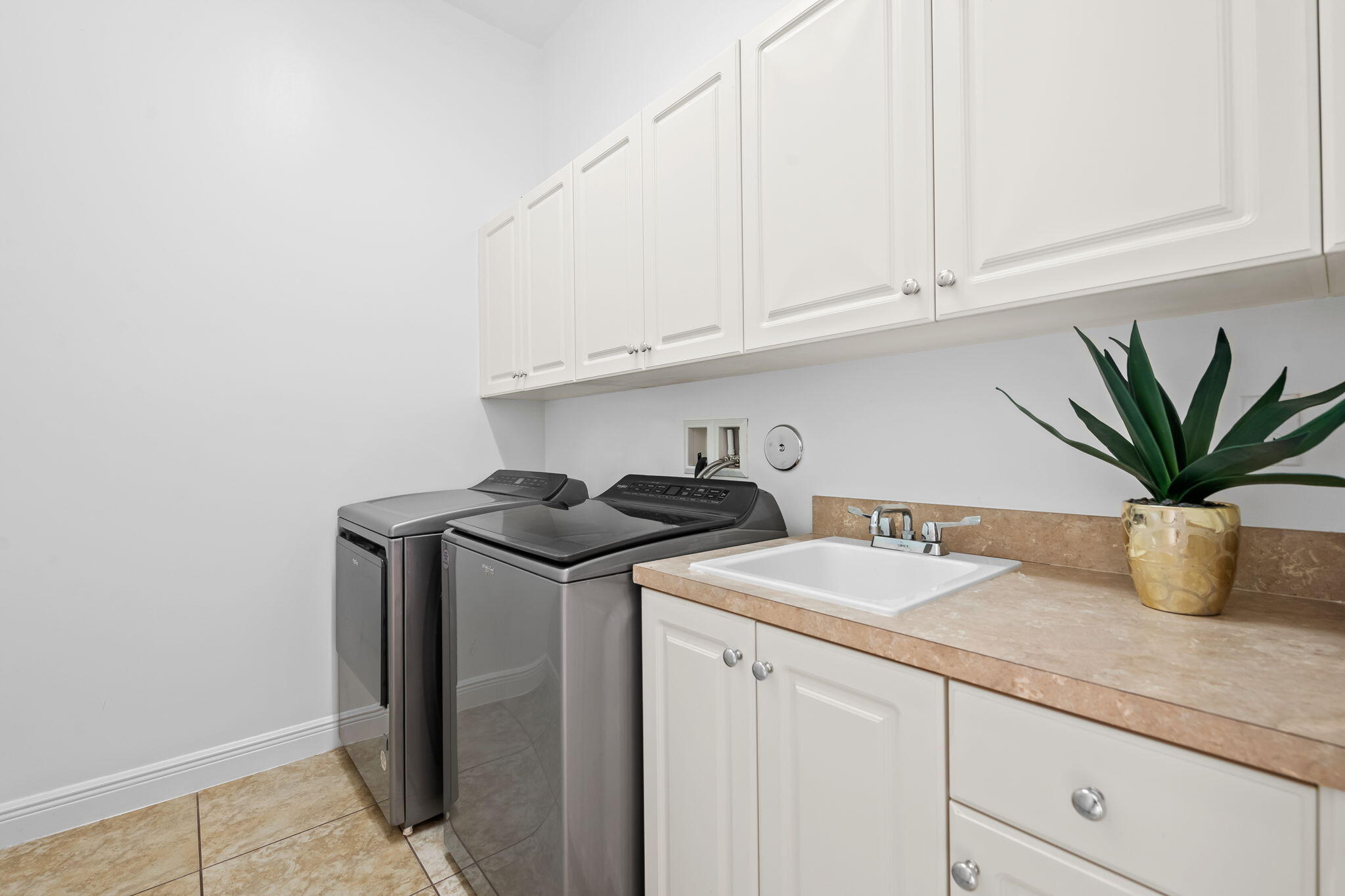 3171 NW 125th, Sunrise FL 33323