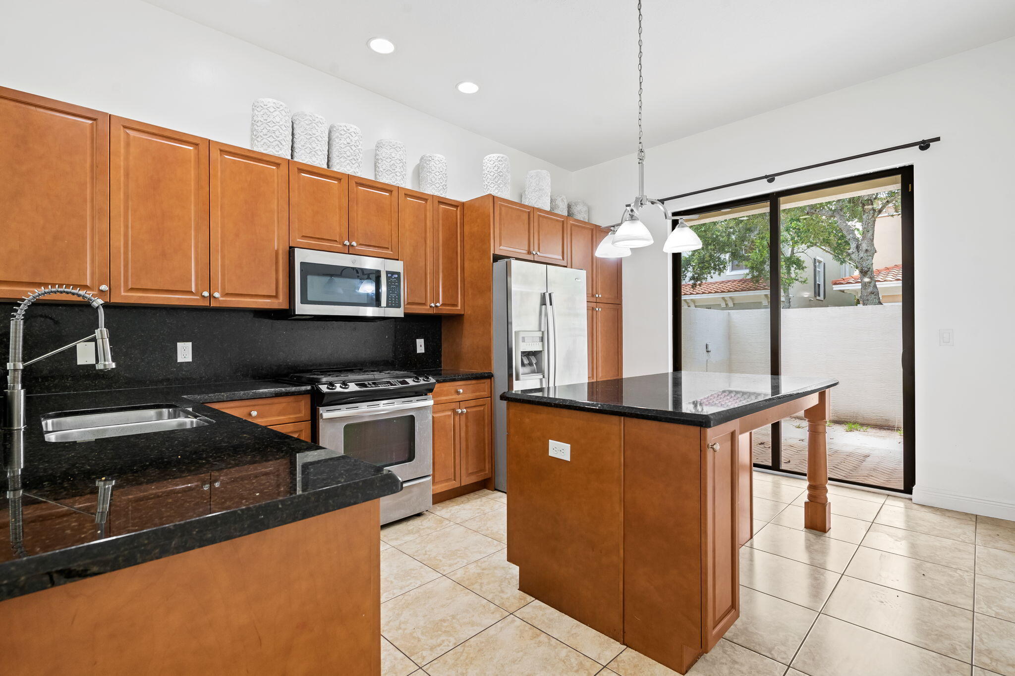 3171 NW 125th, Sunrise FL 33323