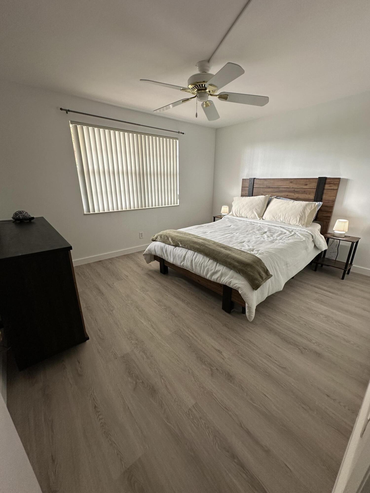 141 SE 3rd #203, Dania Beach FL 33004