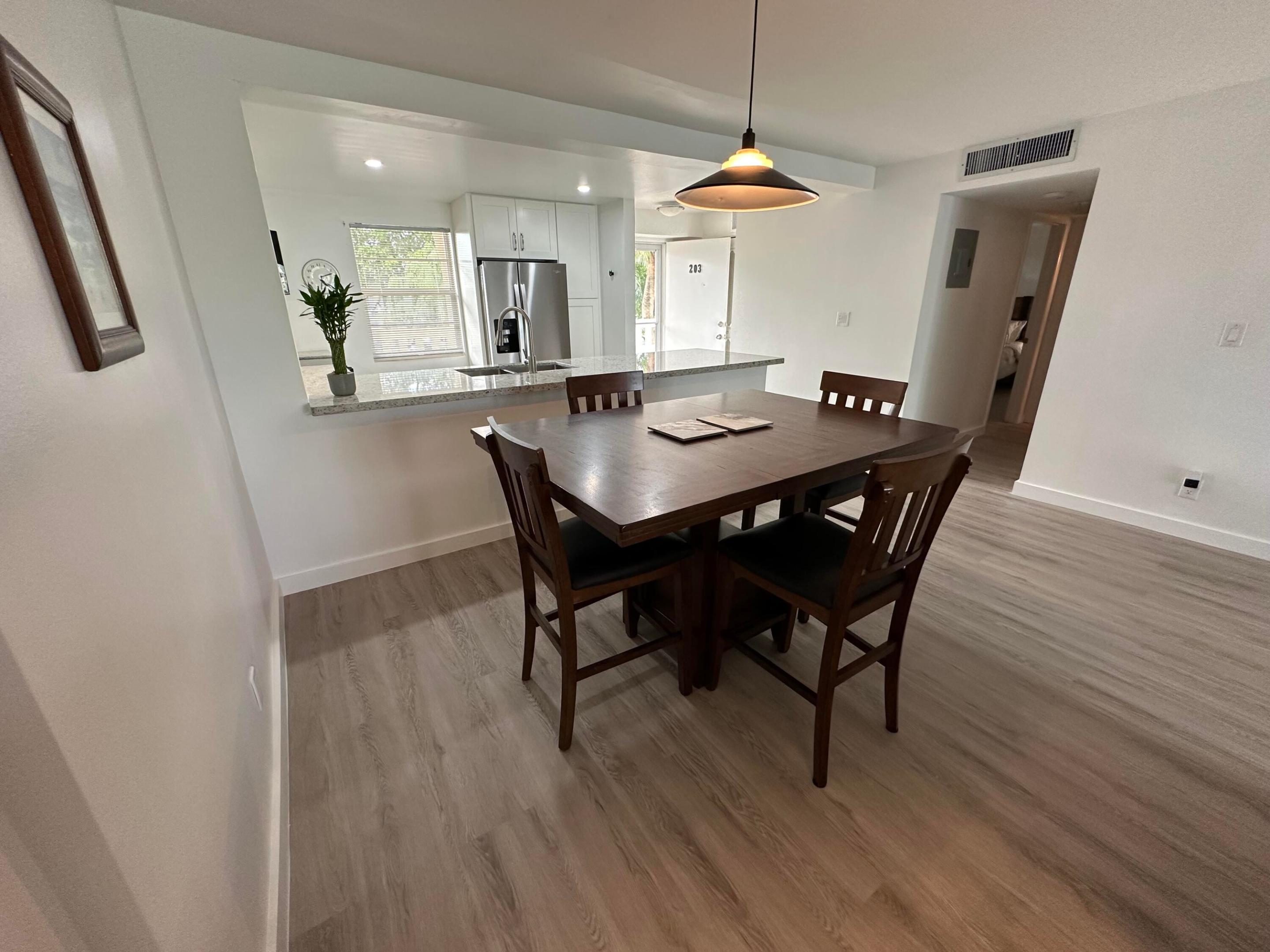 141 SE 3rd #203, Dania Beach FL 33004