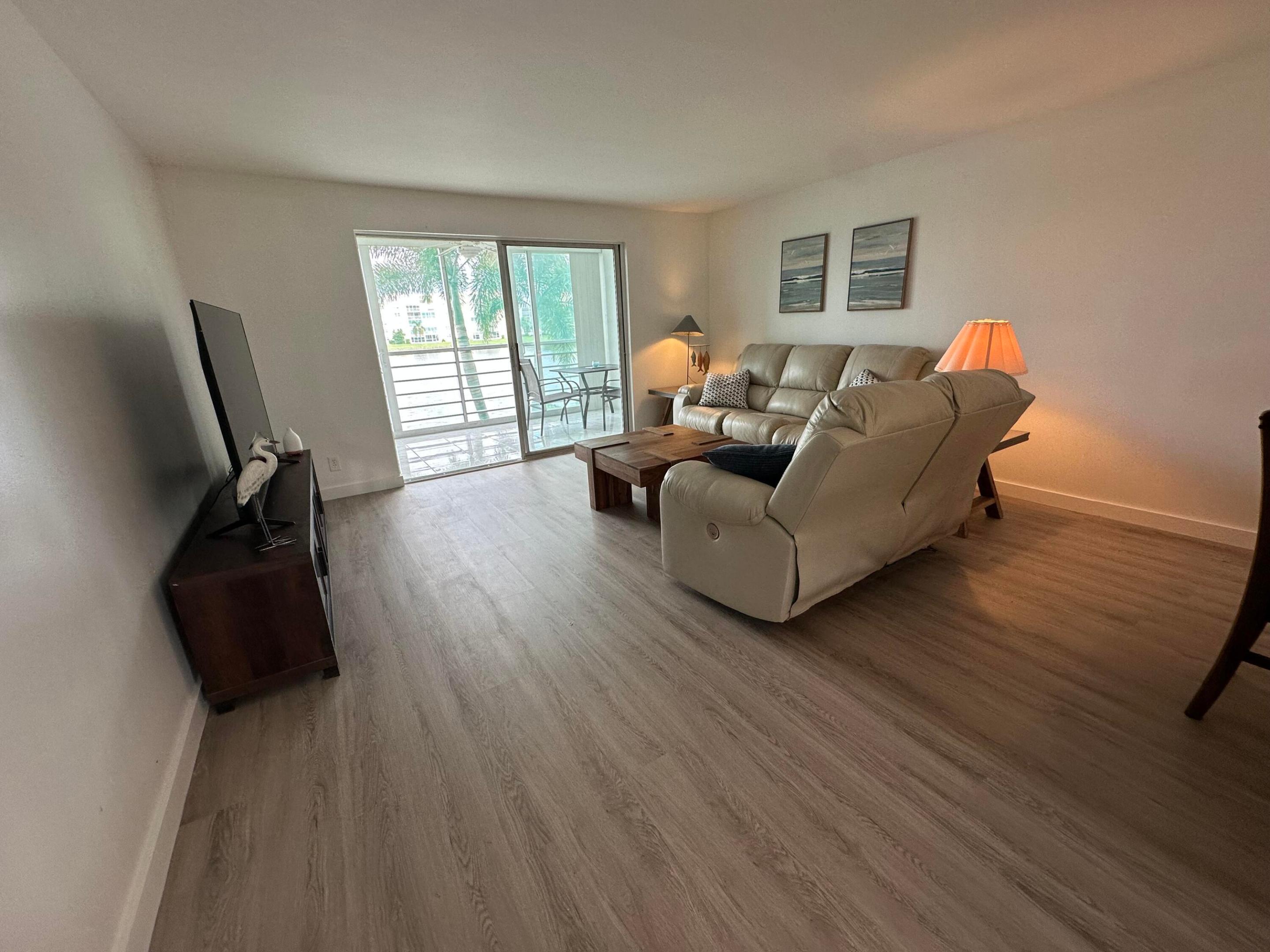 141 SE 3rd #203, Dania Beach FL 33004