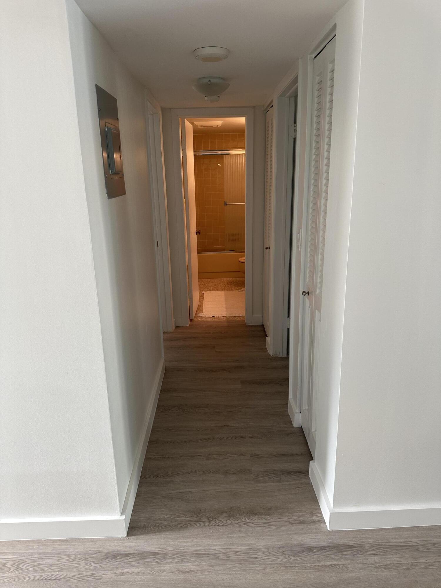 141 SE 3rd #203, Dania Beach FL 33004