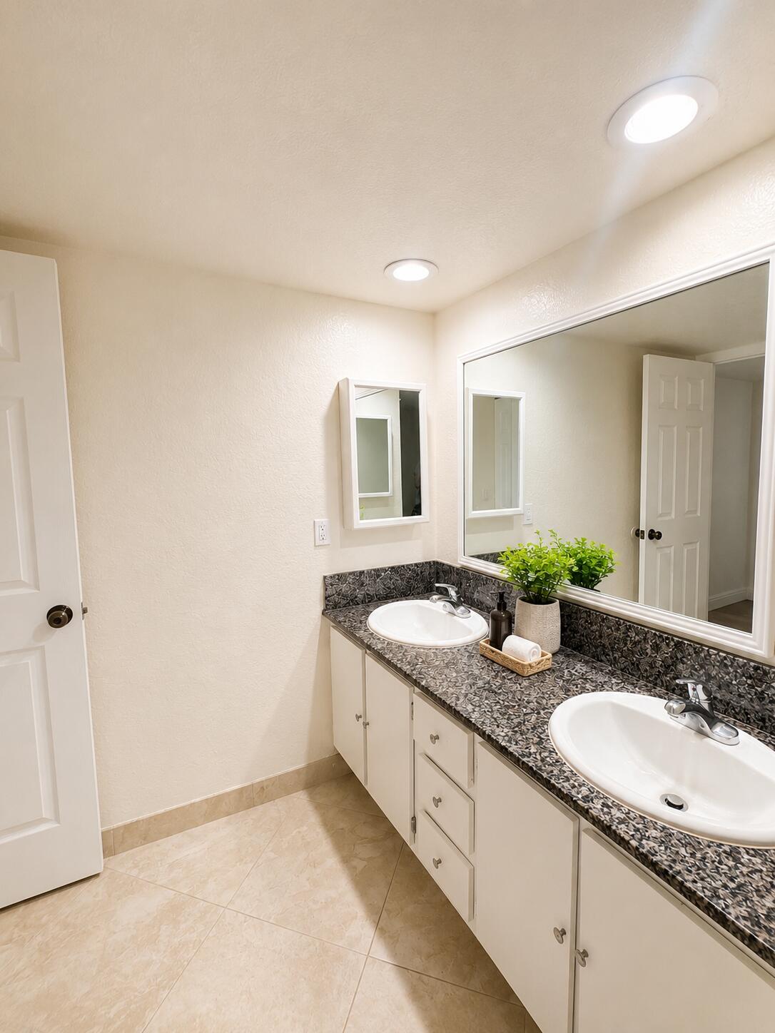 168 Lake Arbor, Palm Springs FL 33461
