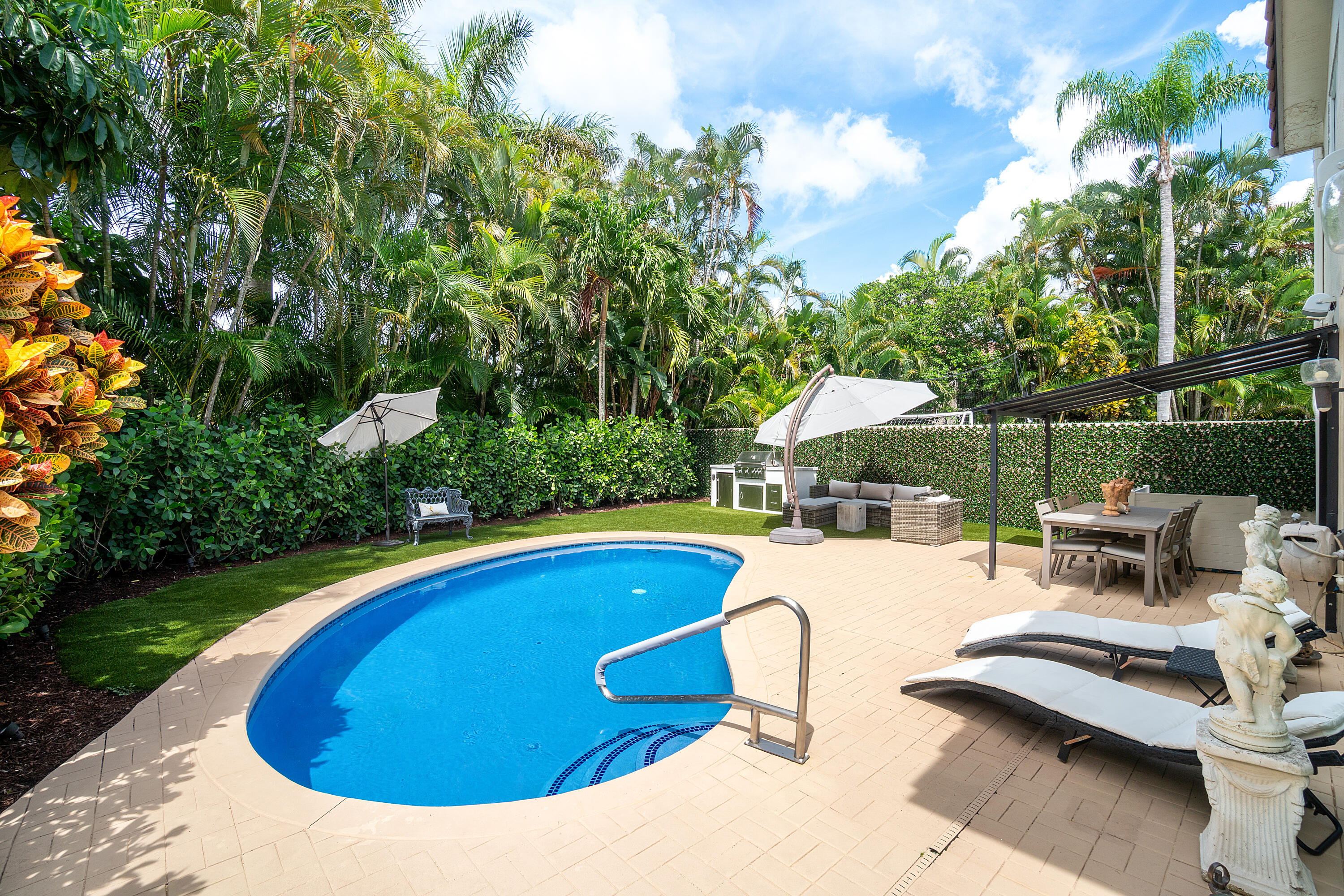 2550 NW 52nd, Boca Raton FL 33496