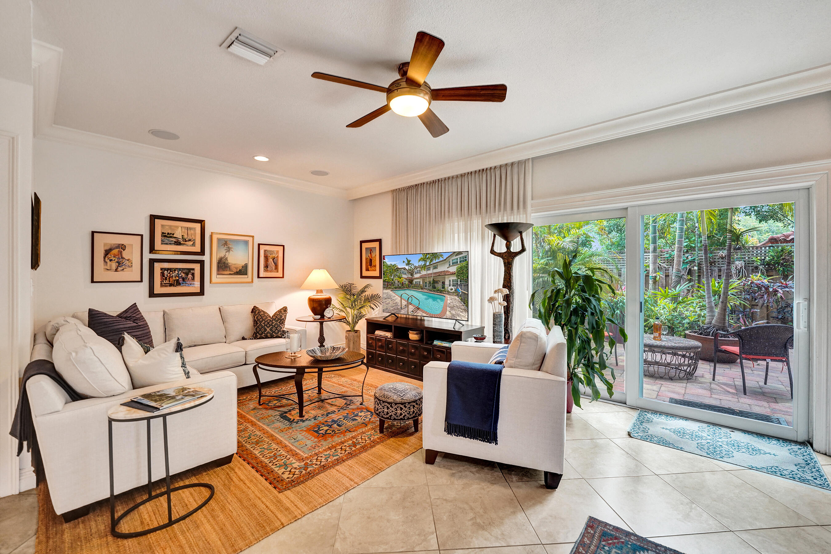 620 NE 9th #6, Fort Lauderdale FL 33304