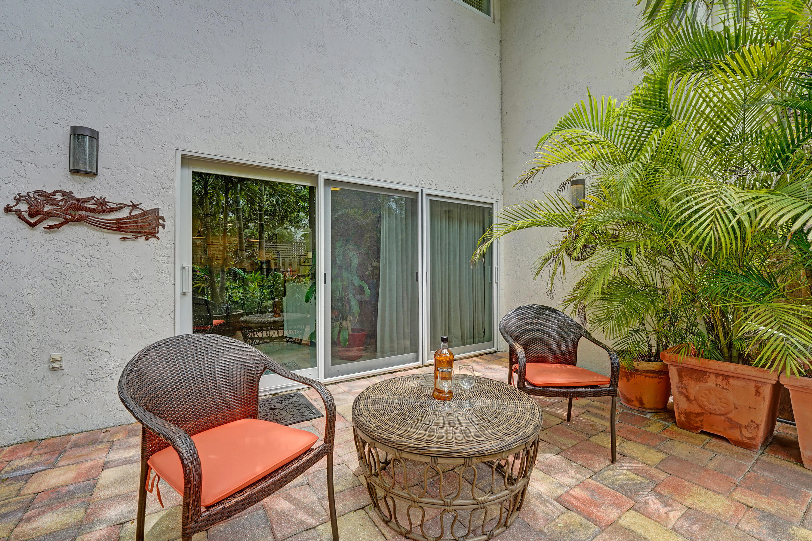 620 NE 9th #6, Fort Lauderdale FL 33304