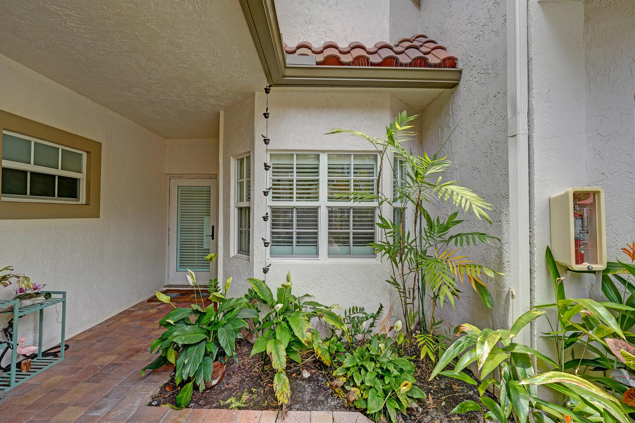 620 NE 9th #6, Fort Lauderdale FL 33304