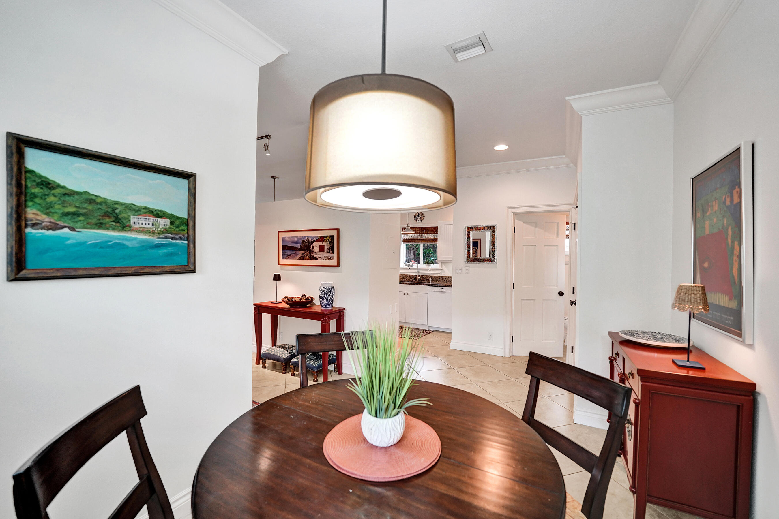 620 NE 9th #6, Fort Lauderdale FL 33304