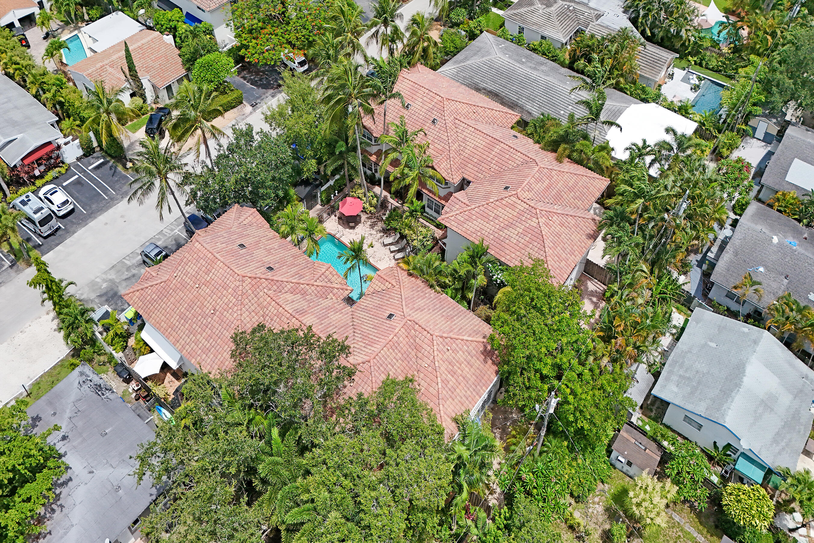 620 NE 9th #6, Fort Lauderdale FL 33304