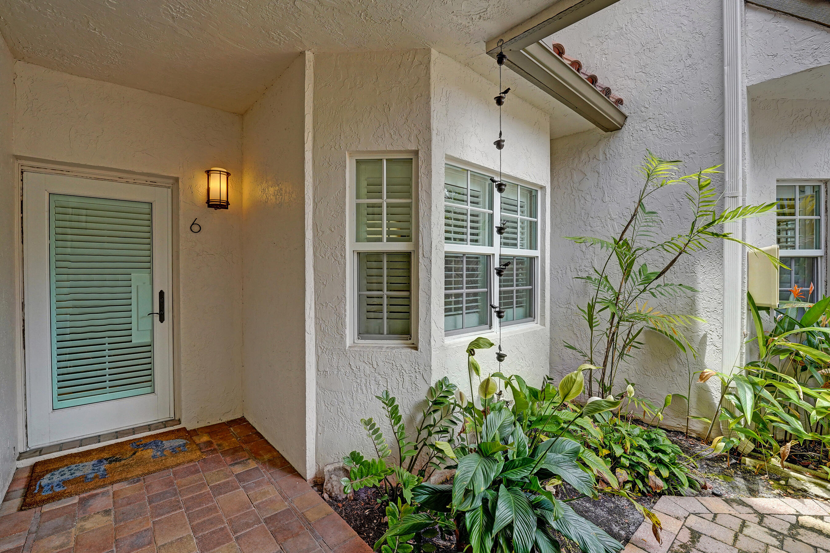 620 NE 9th #6, Fort Lauderdale FL 33304