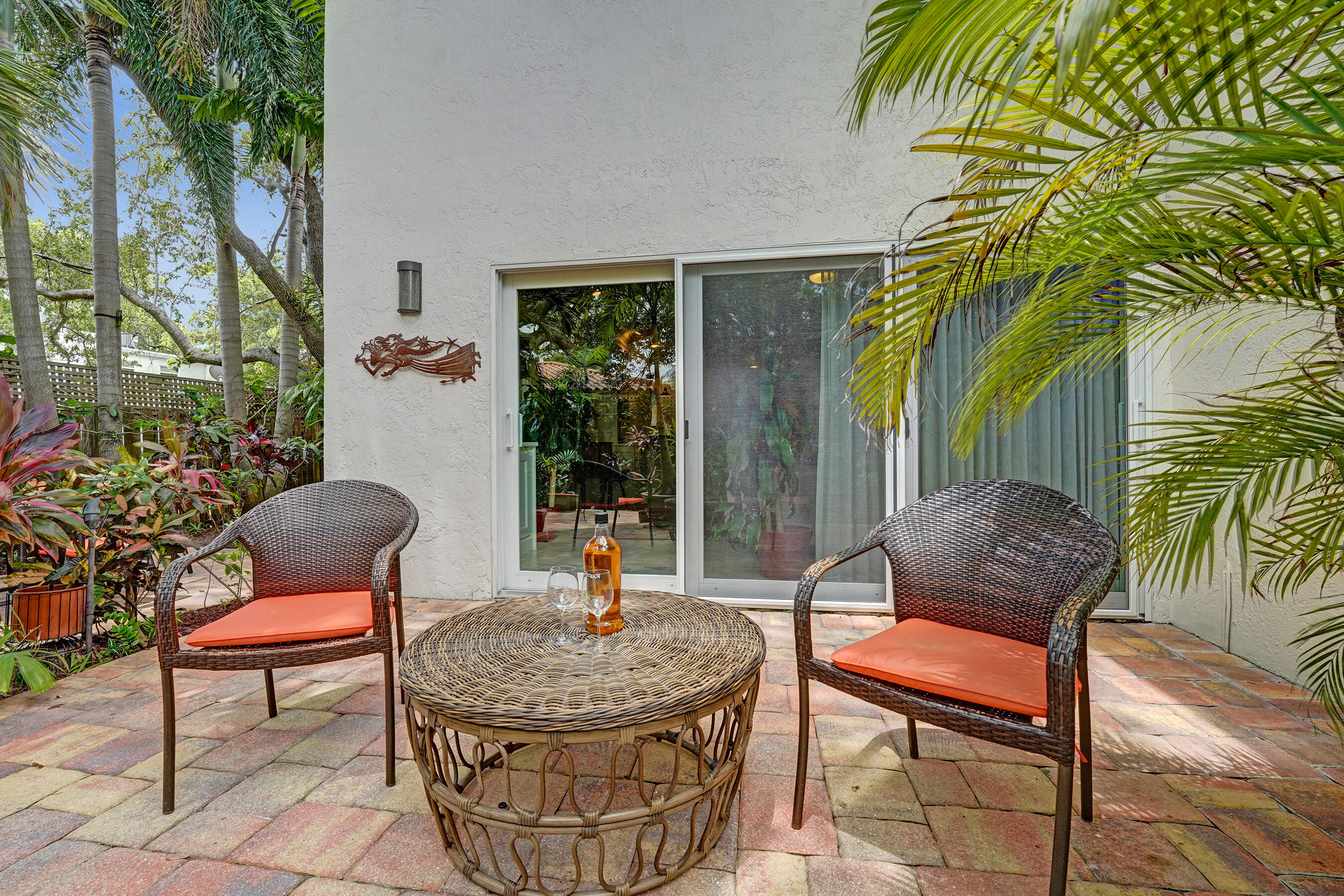 620 NE 9th #6, Fort Lauderdale FL 33304