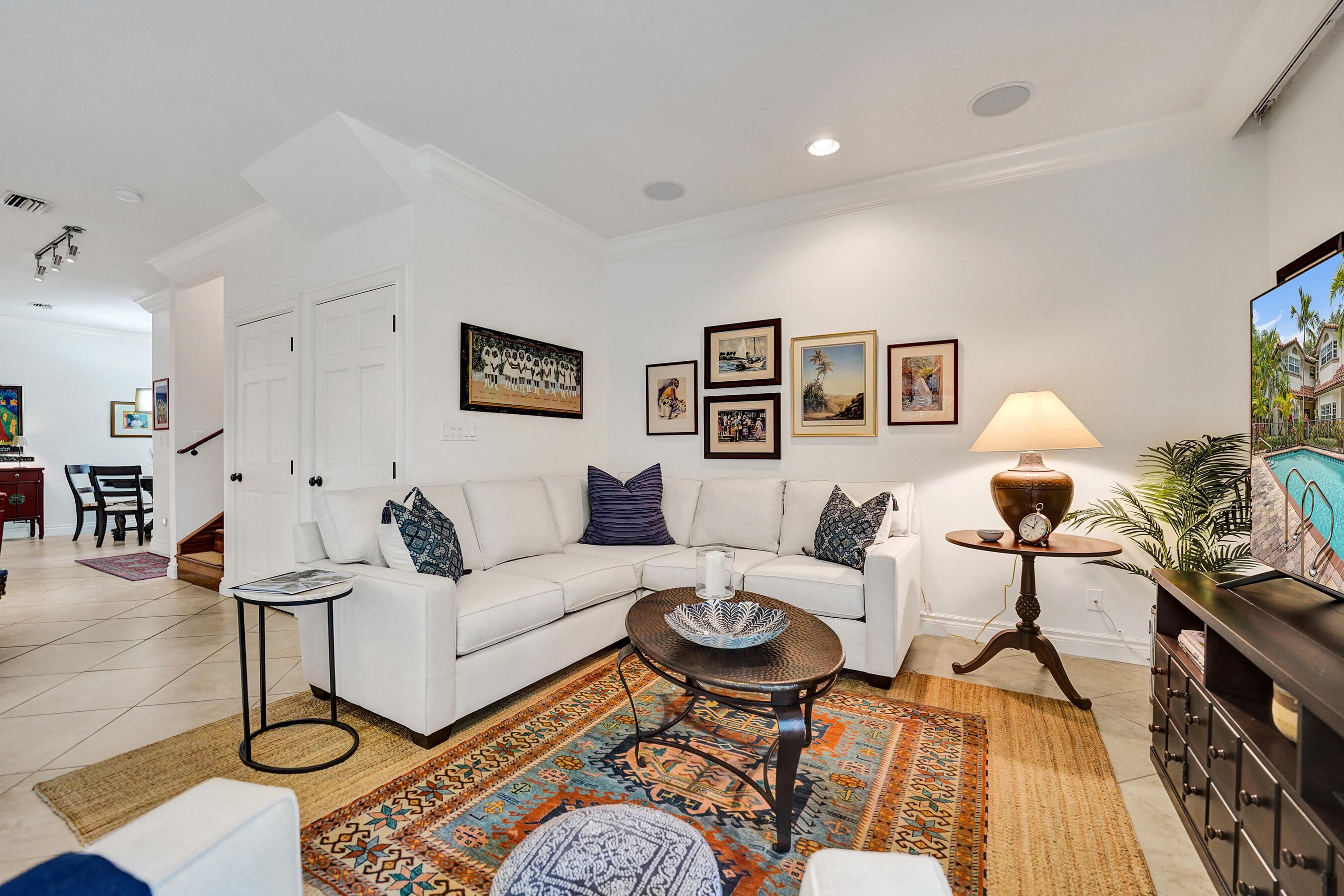 620 NE 9th #6, Fort Lauderdale FL 33304