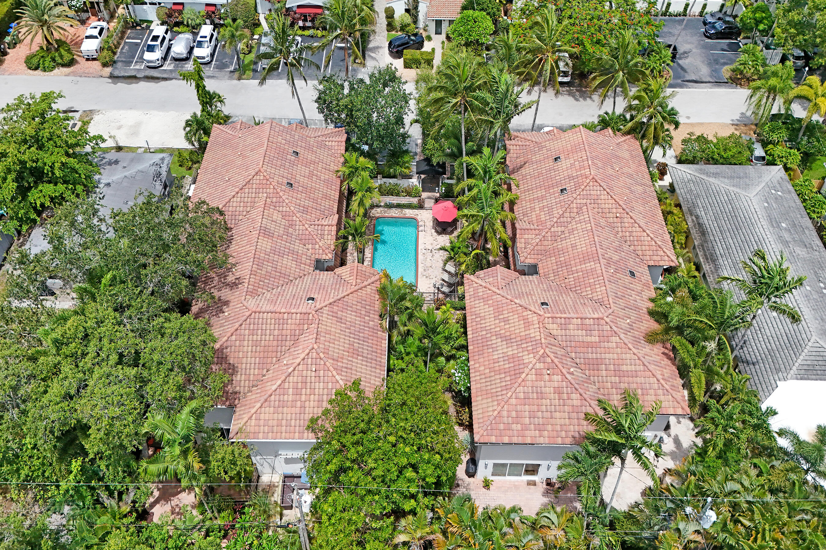 620 NE 9th #6, Fort Lauderdale FL 33304