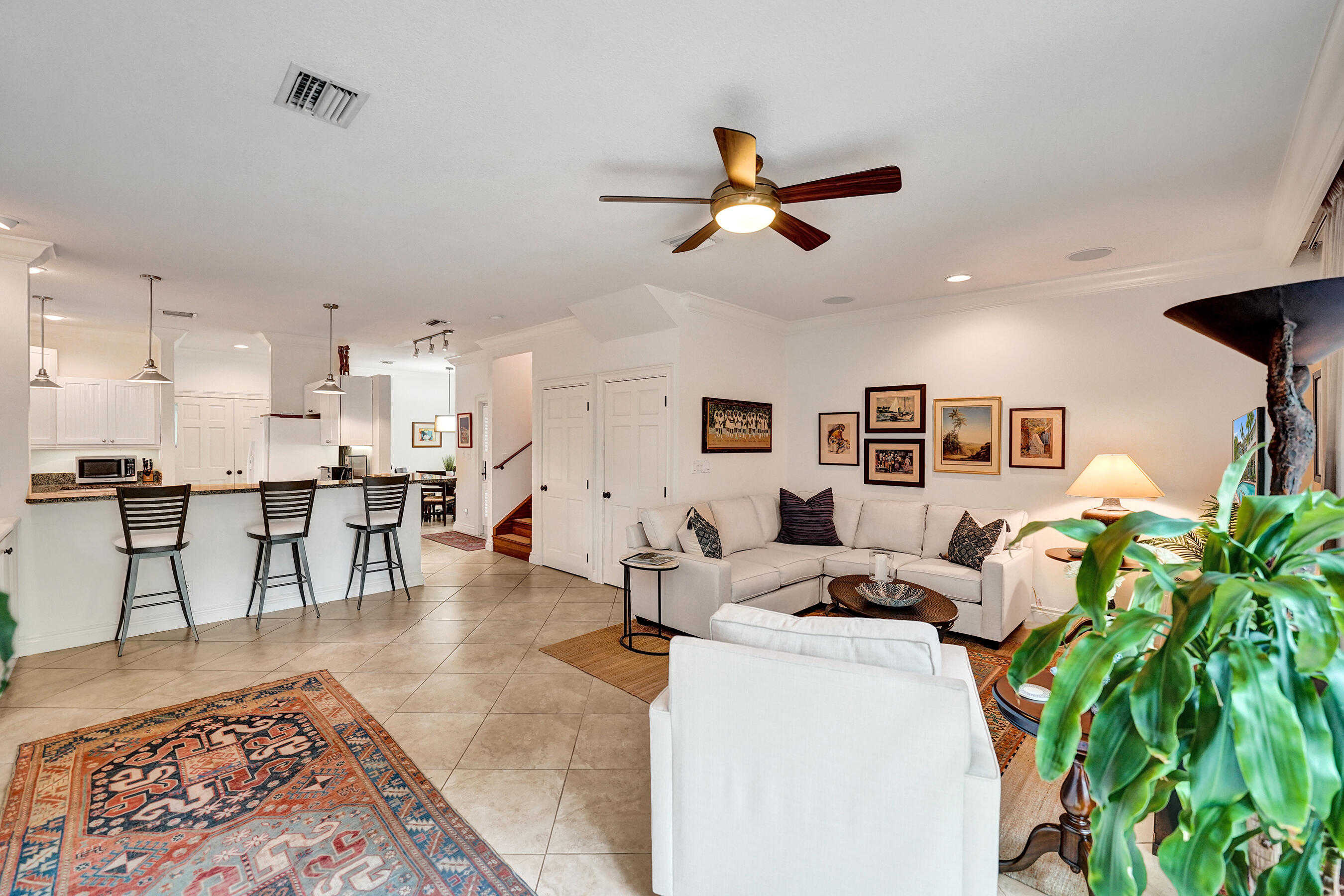 620 NE 9th #6, Fort Lauderdale FL 33304