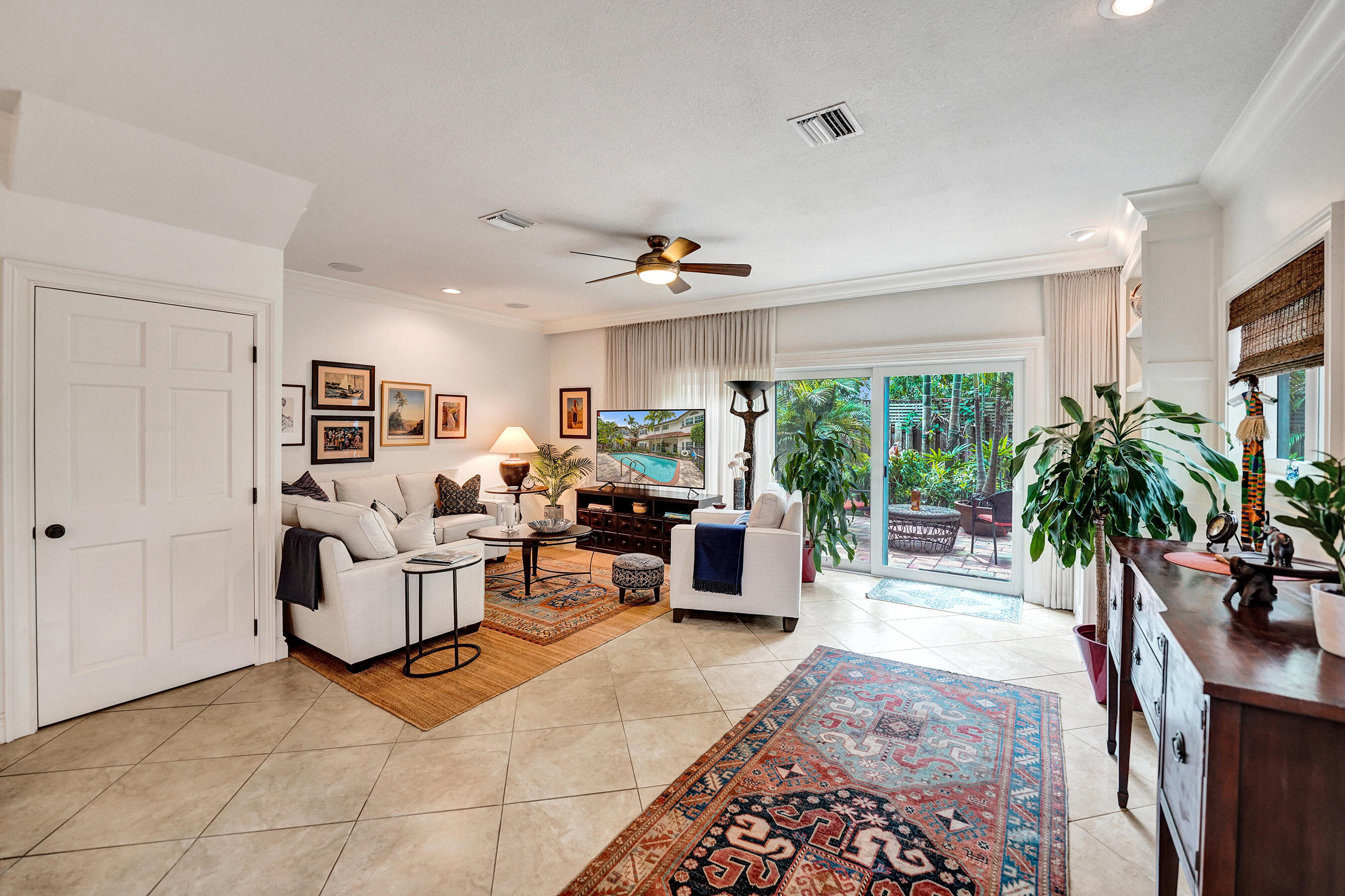 620 NE 9th #6, Fort Lauderdale FL 33304