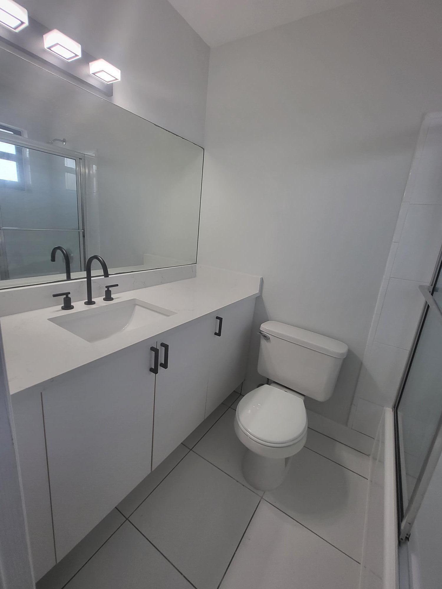 4135 NE 21st, Lighthouse Point FL 33064