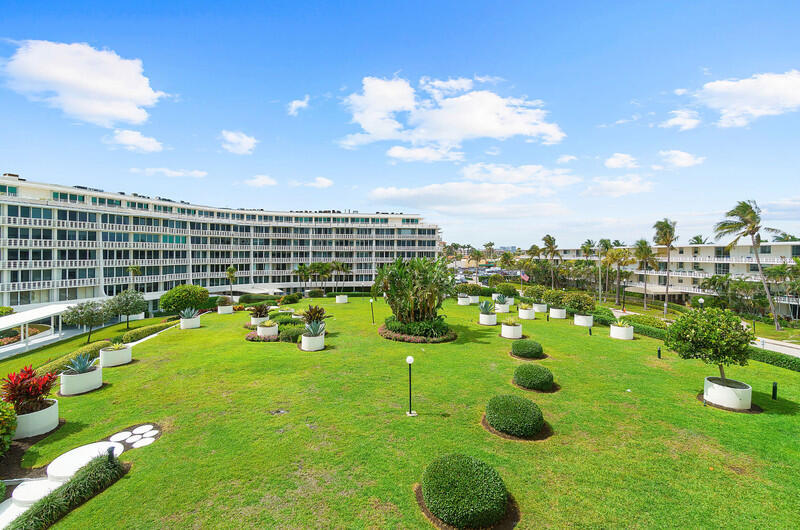 100 Sunrise #418, Palm Beach FL 33480