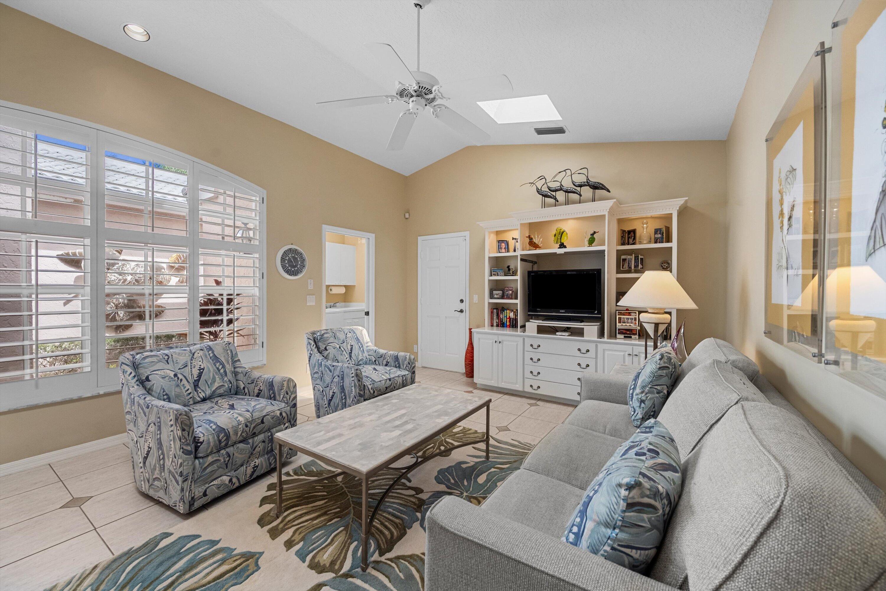 3878 N Longview, Jupiter FL 33477