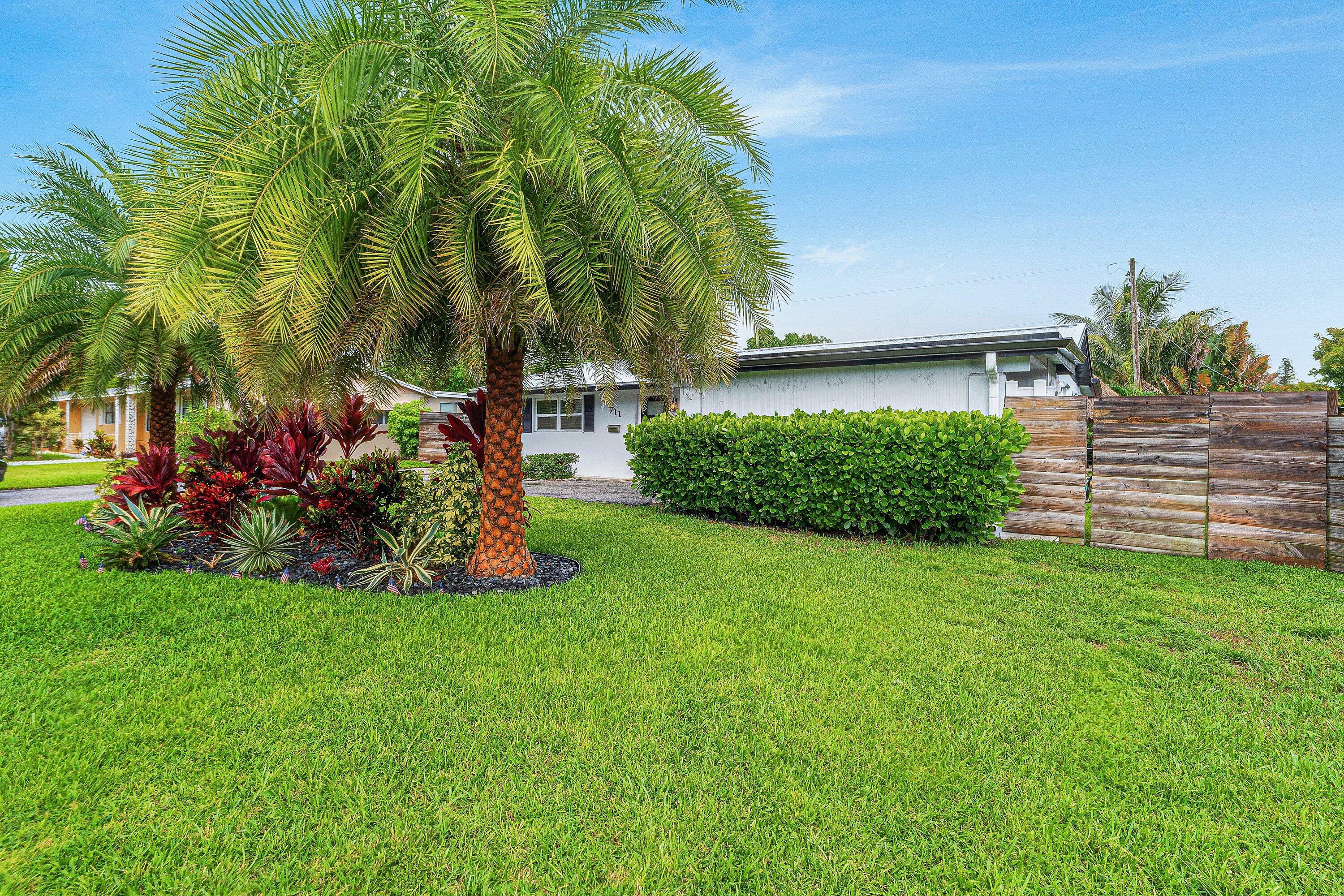 711 Laurel, Lake Park FL 33403