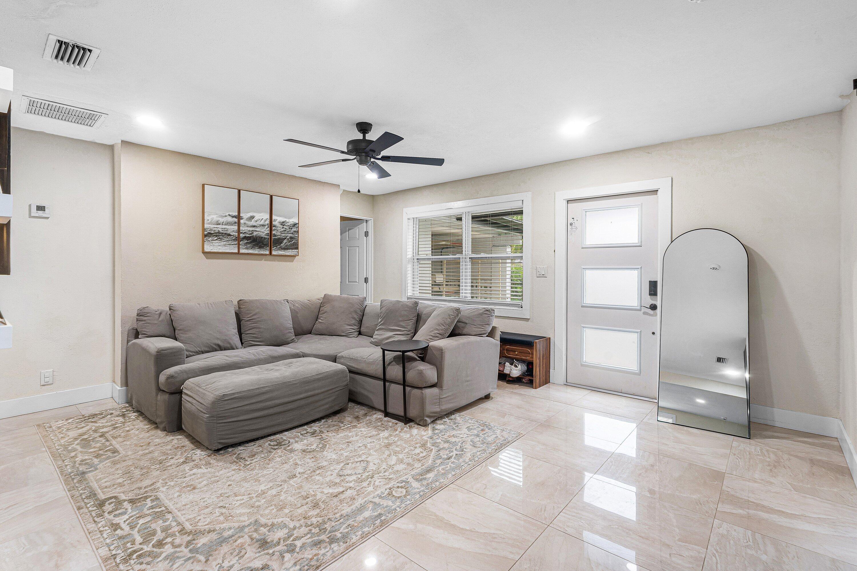 711 Laurel, Lake Park FL 33403